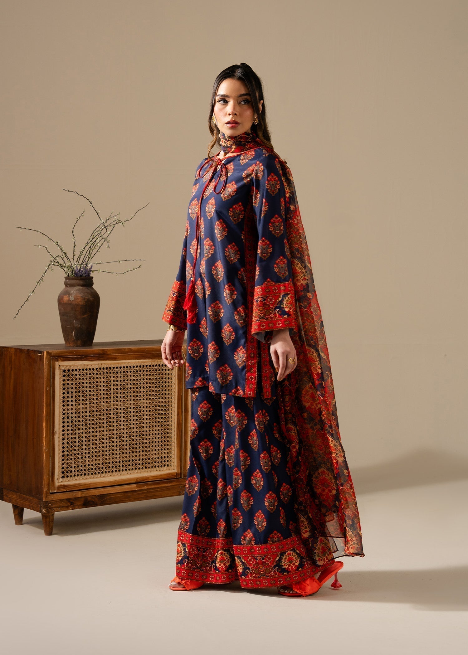 Maria Osama Khan | Retro Vol 3 | Milania - House Of Hania