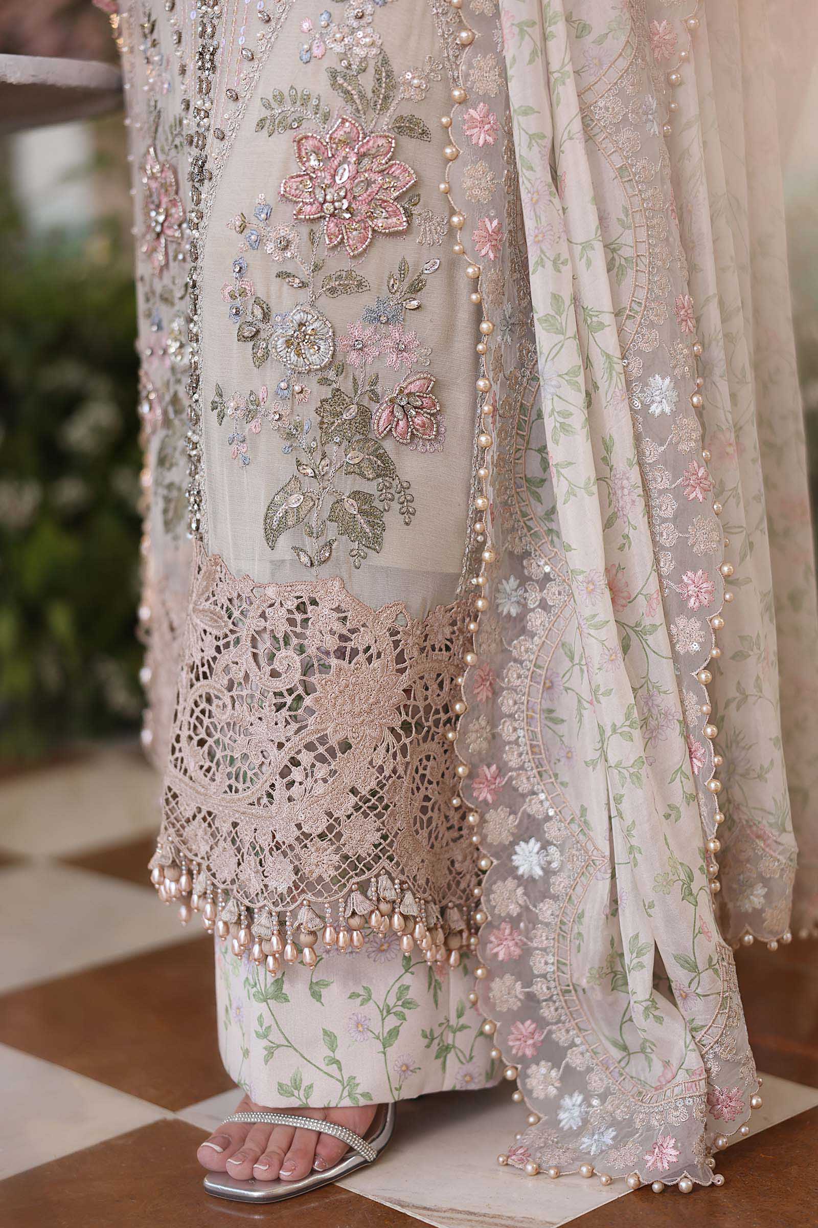 Maria b | Chiffon Formals 26 | MPC-26-107-Ivory Beige - House Of Hania