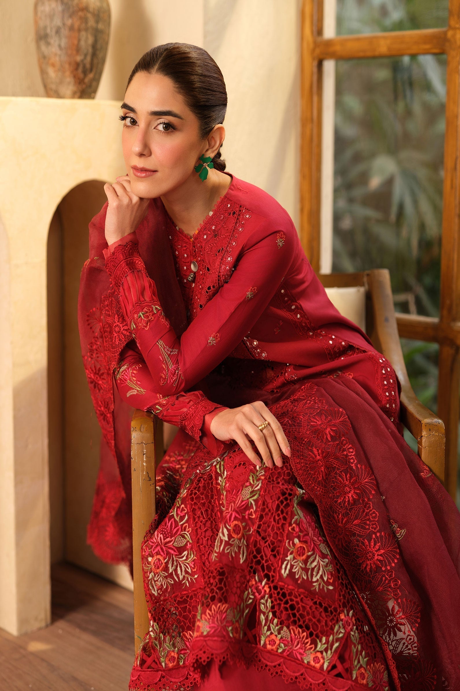 Maryam Hussain | Luxury Lawn 25 | Berry - House Of Hania