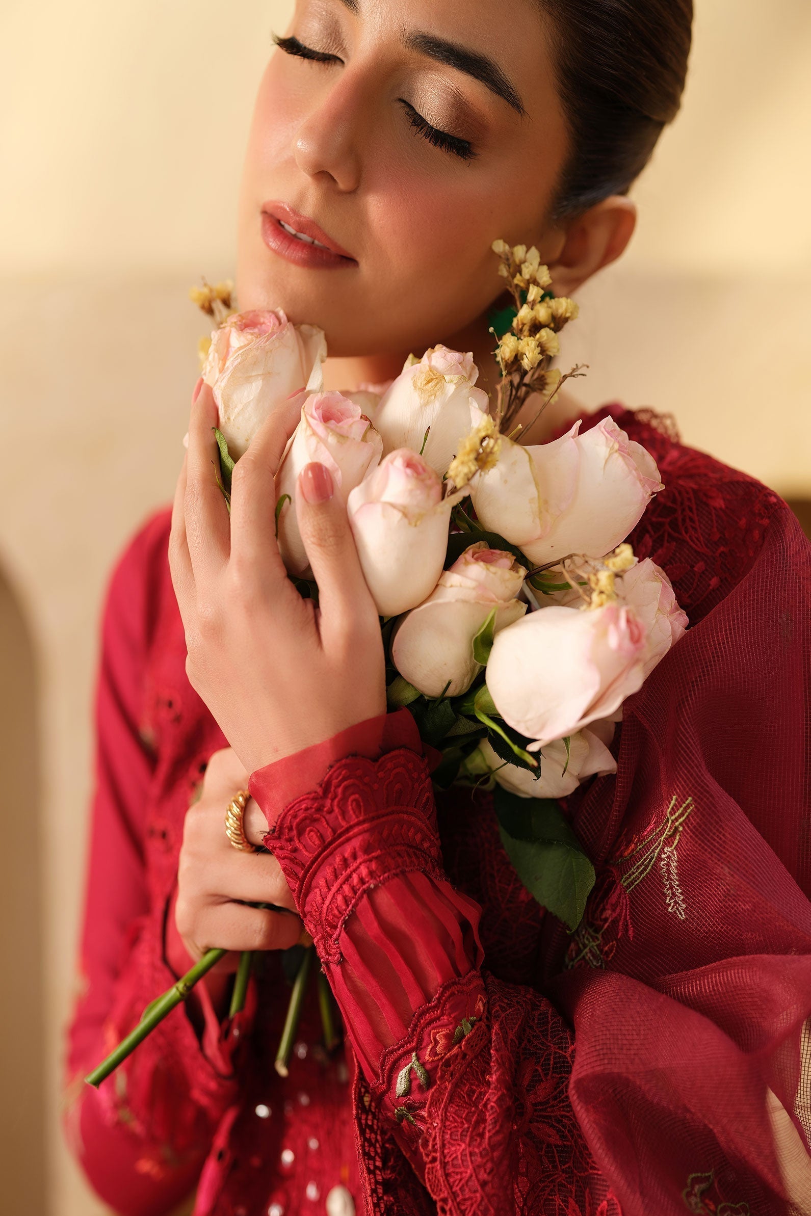 Maryam Hussain | Luxury Lawn 25 | Berry - House Of Hania