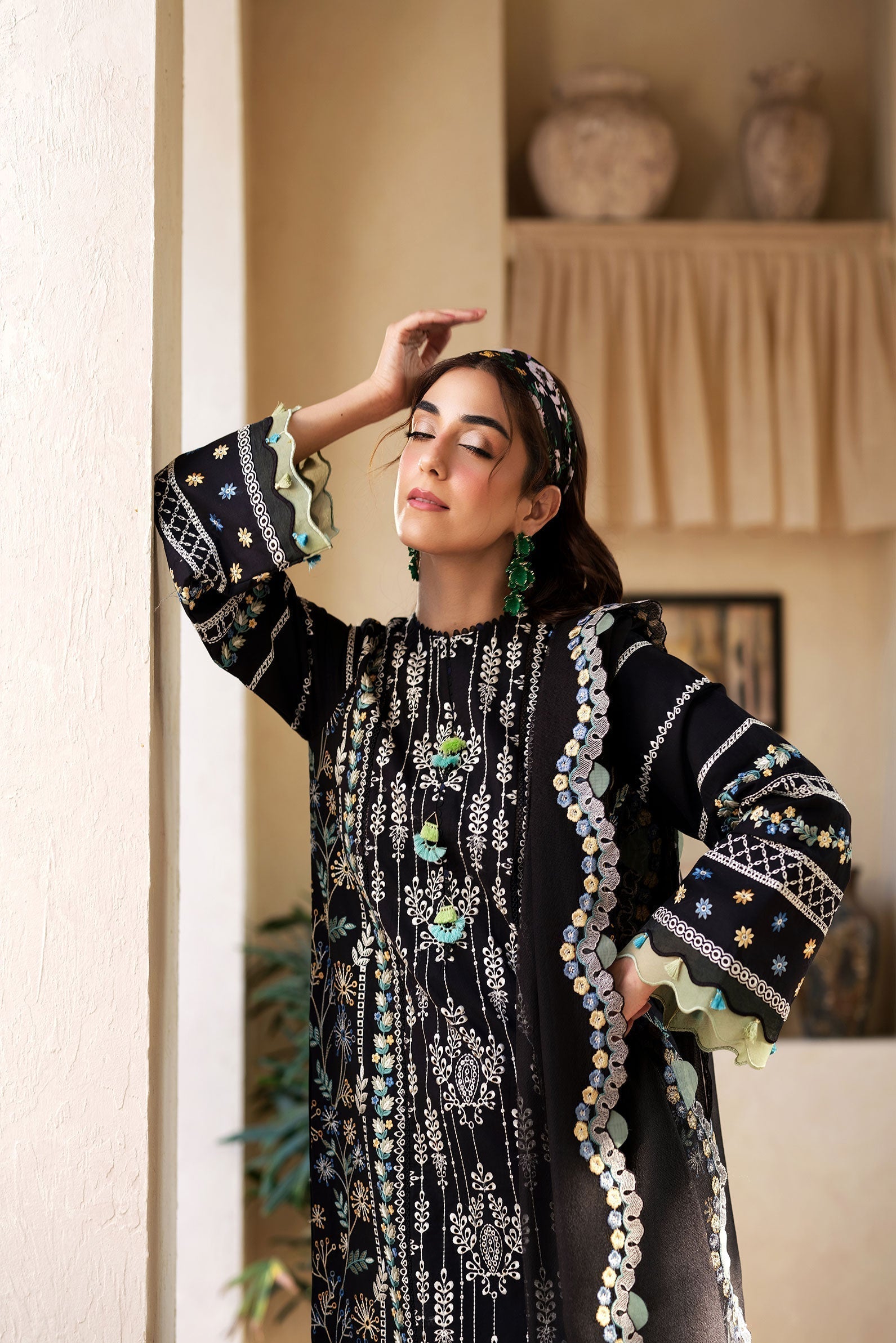 Maryam Hussain | Luxury Lawn 25 | Dawn - House Of Hania
