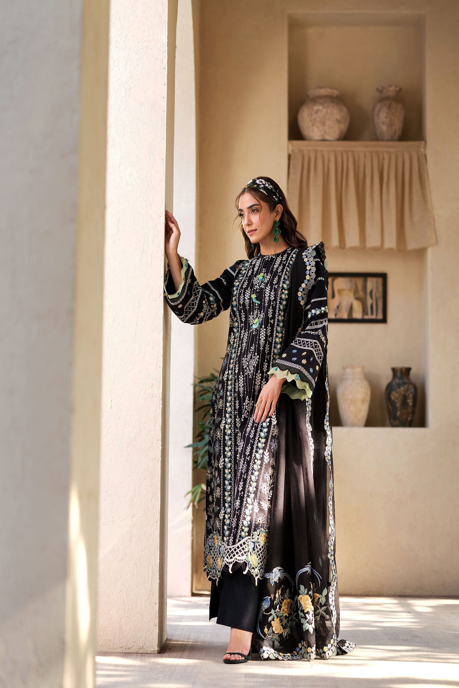Maryam Hussain | Luxury Lawn 25 | Dawn - House Of Hania