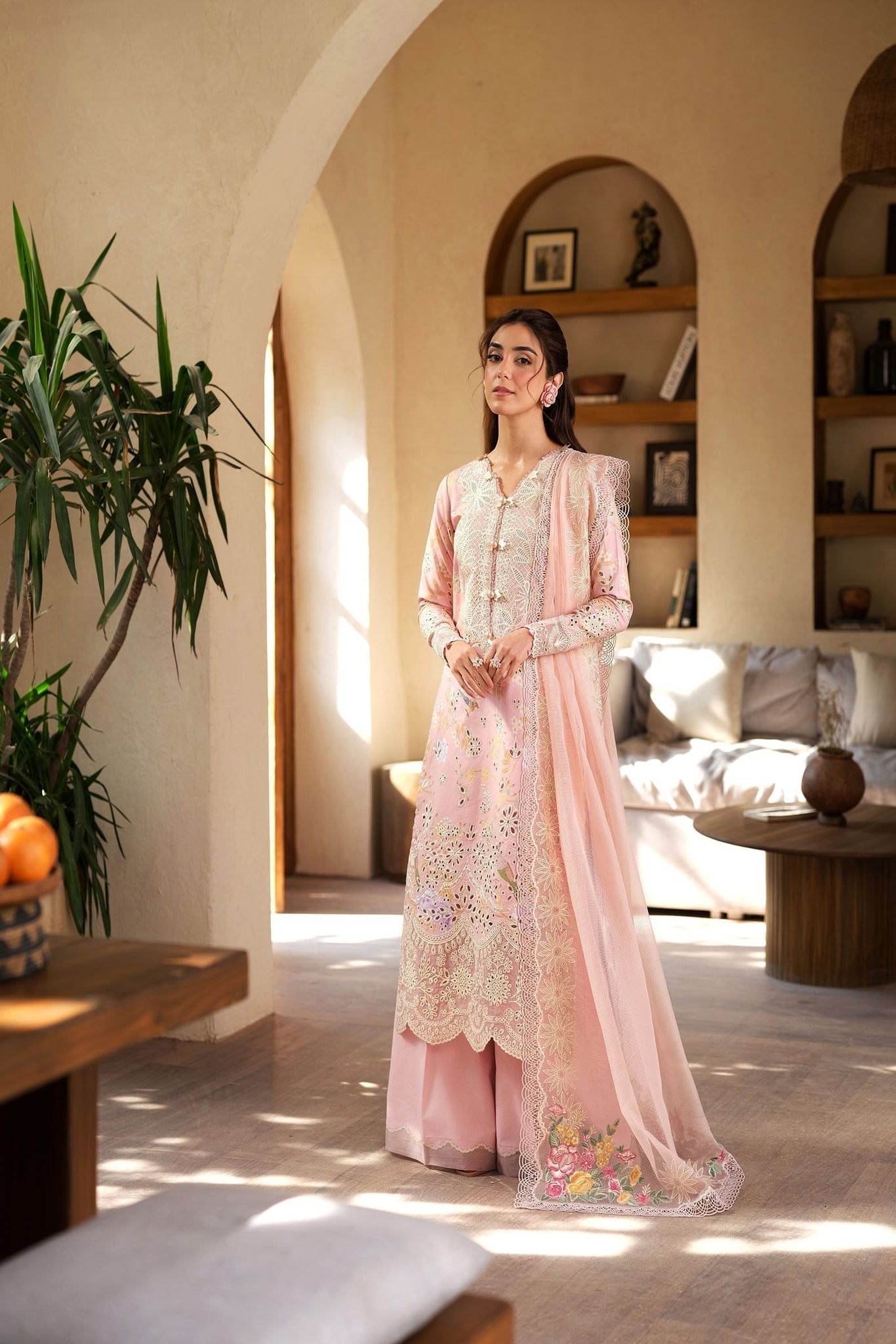 Maryam Hussain | Luxury Lawn 25 | Dimple - House Of Hania