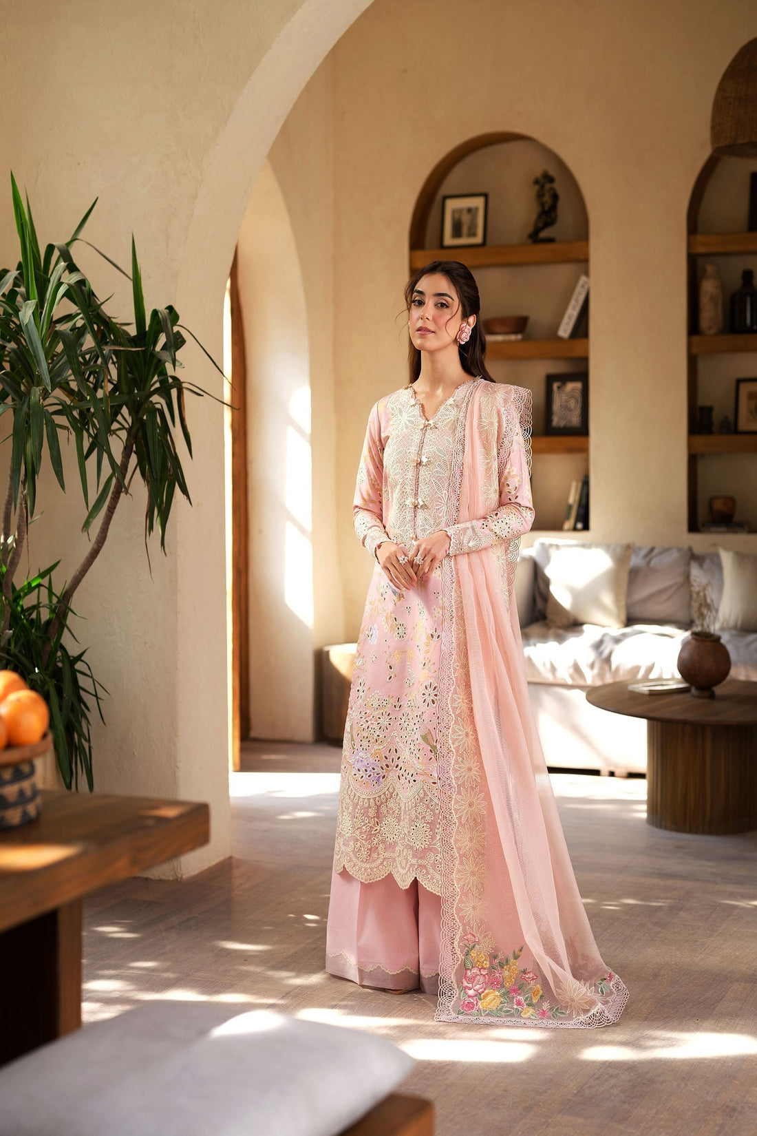 Maryam Hussain | Luxury Lawn 25 | Dimple - House Of Hania