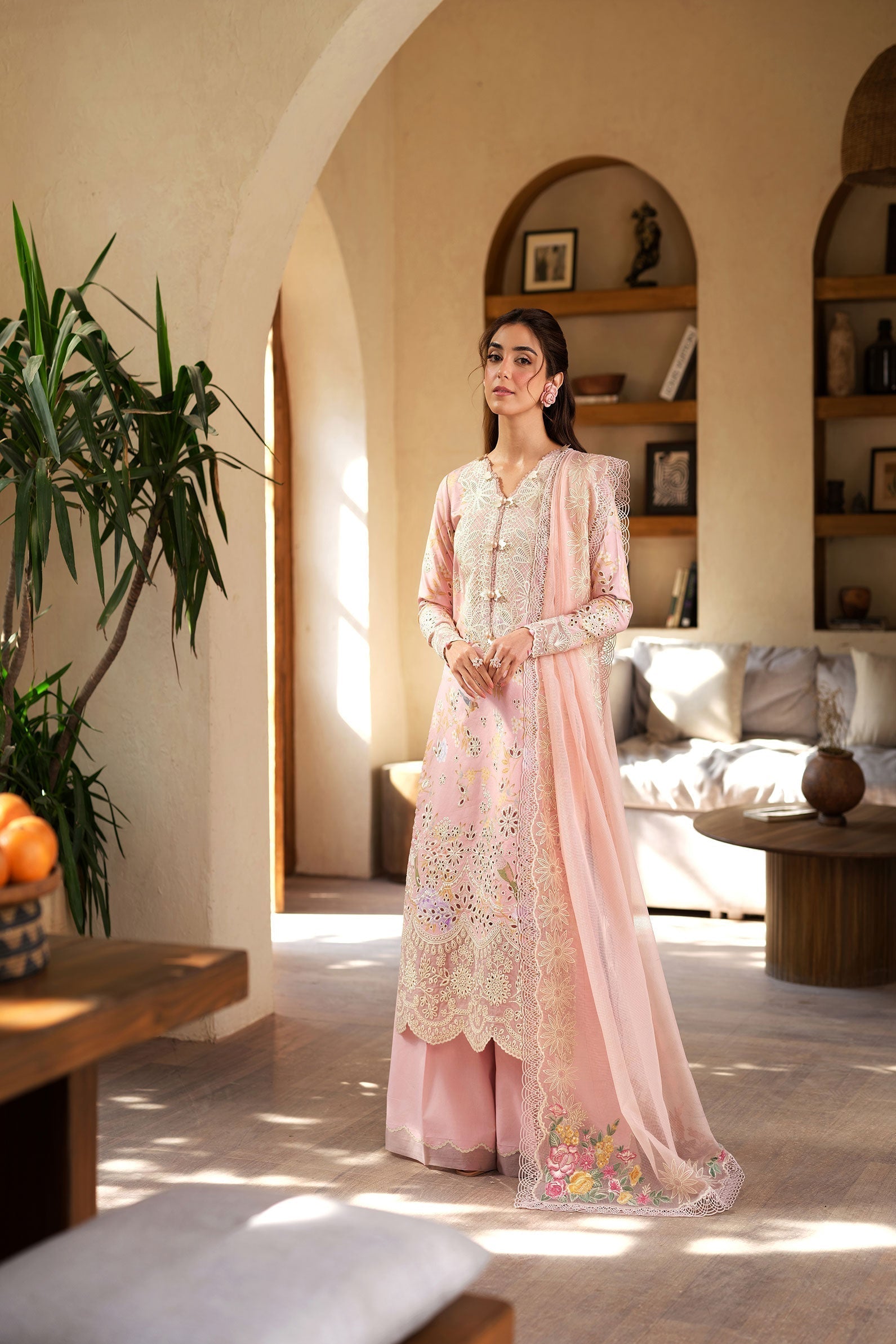 Maryam Hussain | Luxury Lawn 25 | Dimple - House Of Hania