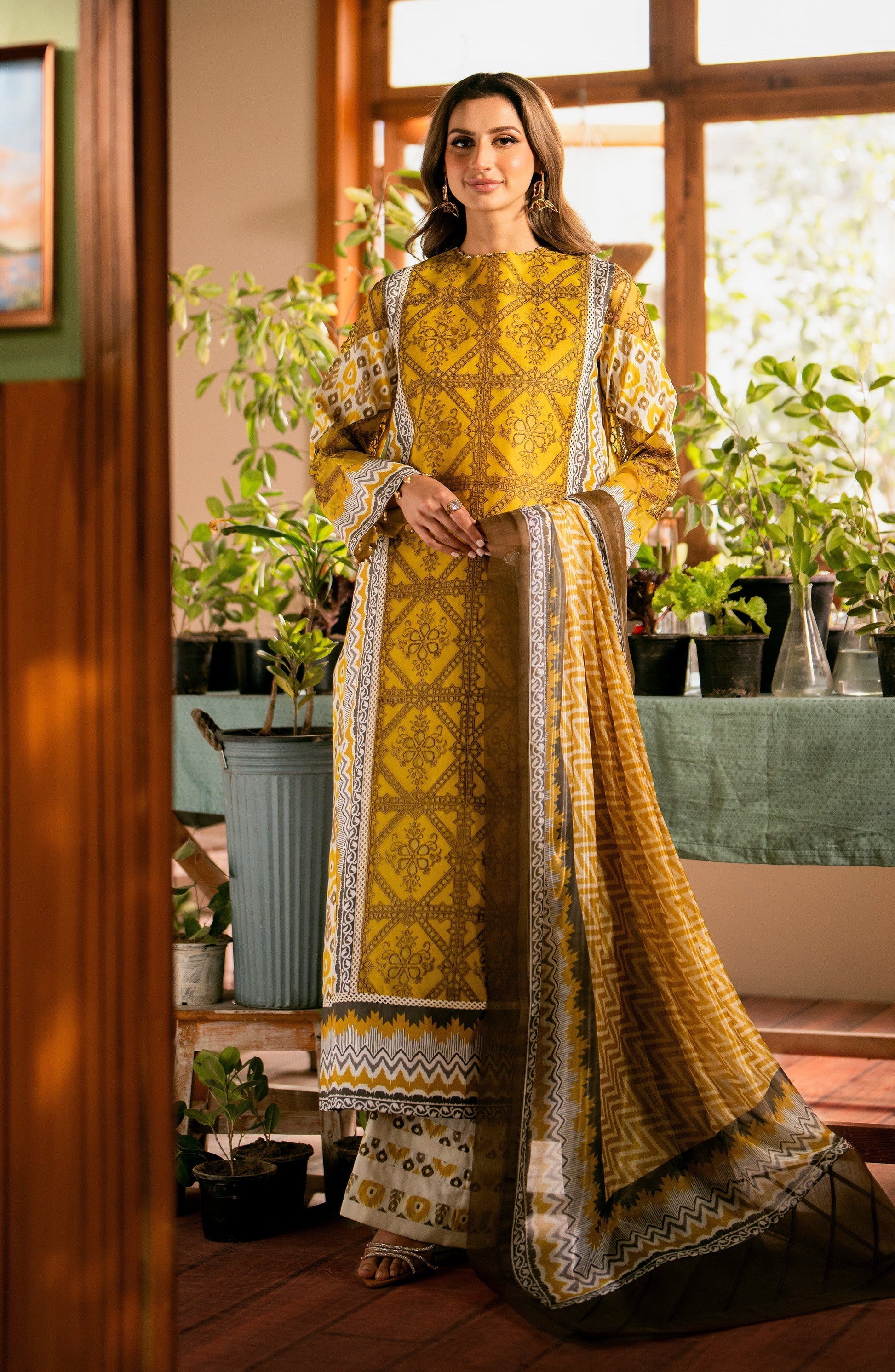 Maryum N Maria | Luxury Lawn 24 | Layla - House Of Hania