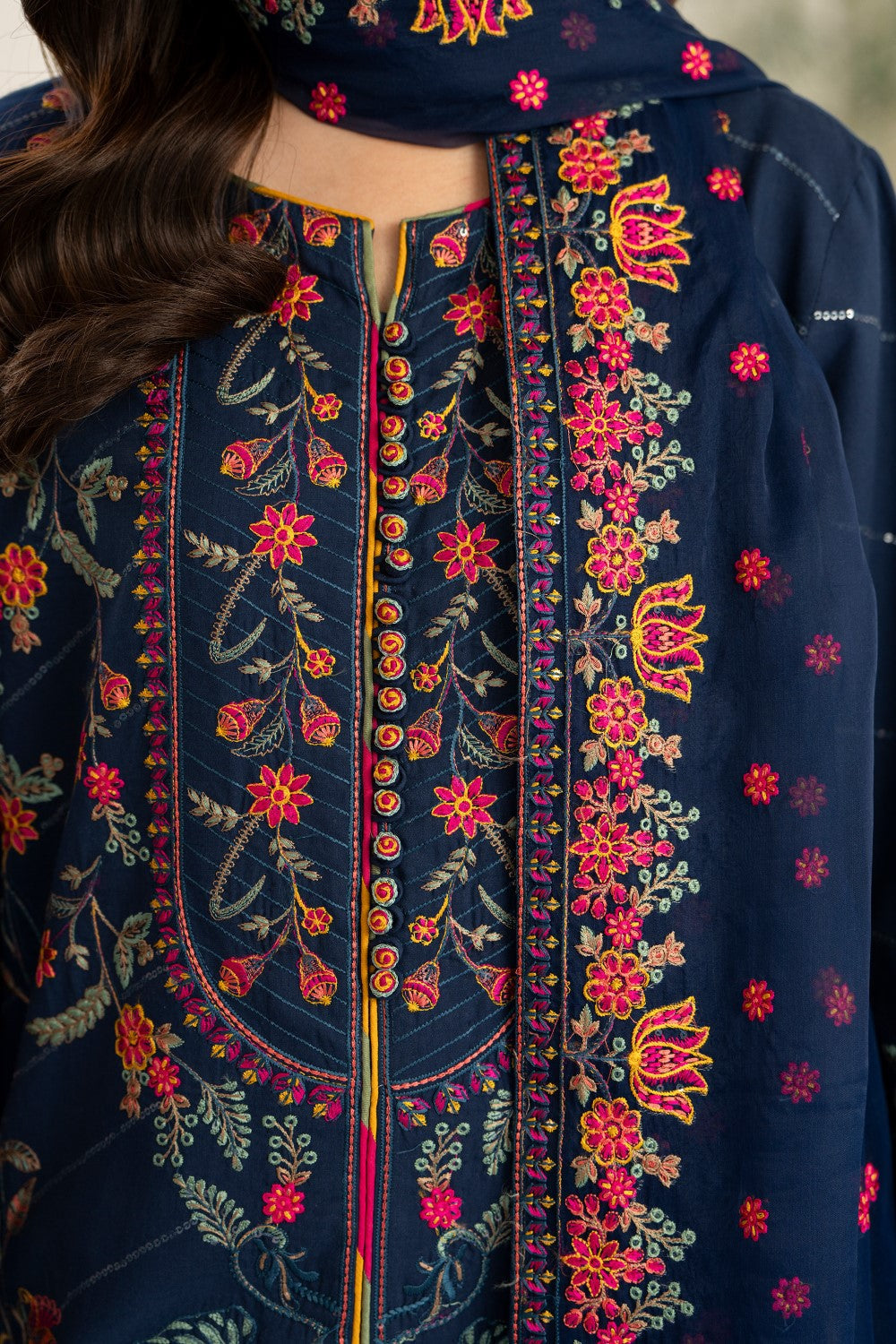 Maryum N Maria | Luxury Lawn 25 | ARAYA - MS50124 - House Of Hania