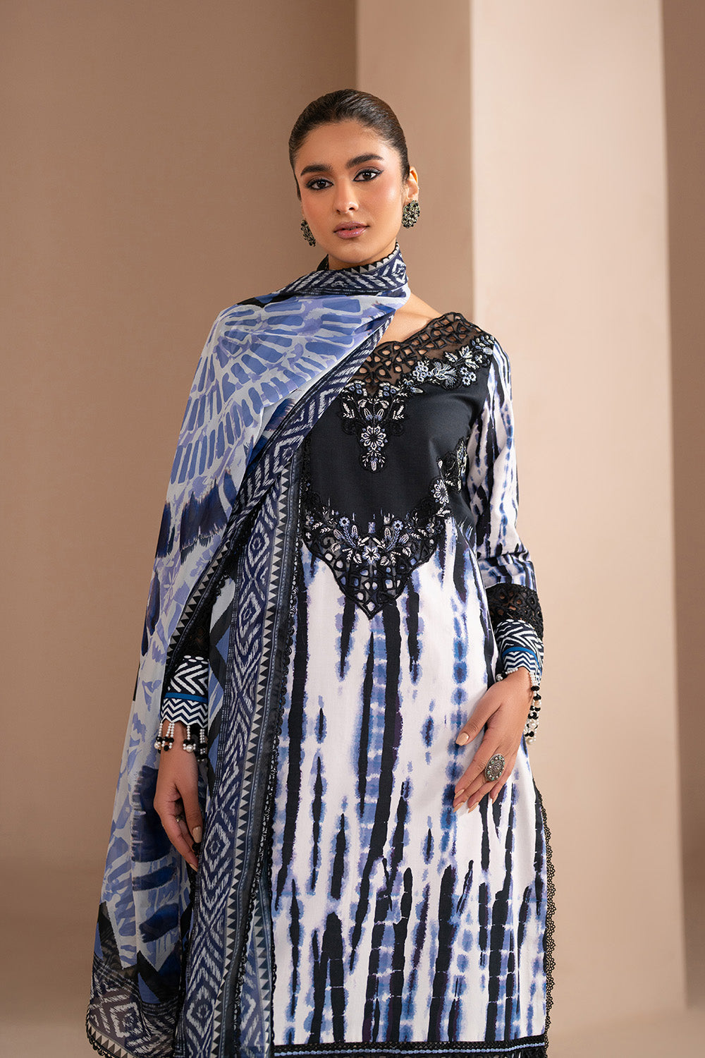 Maryum N Maria | Luxury Stitched | VARSHA - FWU6111 - House Of Hania