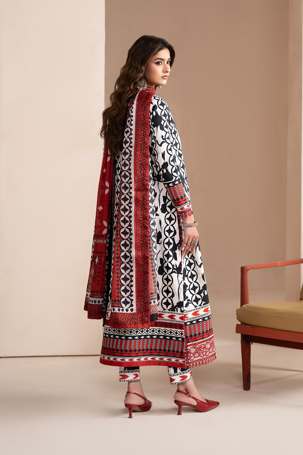 Maryum N Maria | Luxury Stitched | VEENA - FWU6112 - House Of Hania
