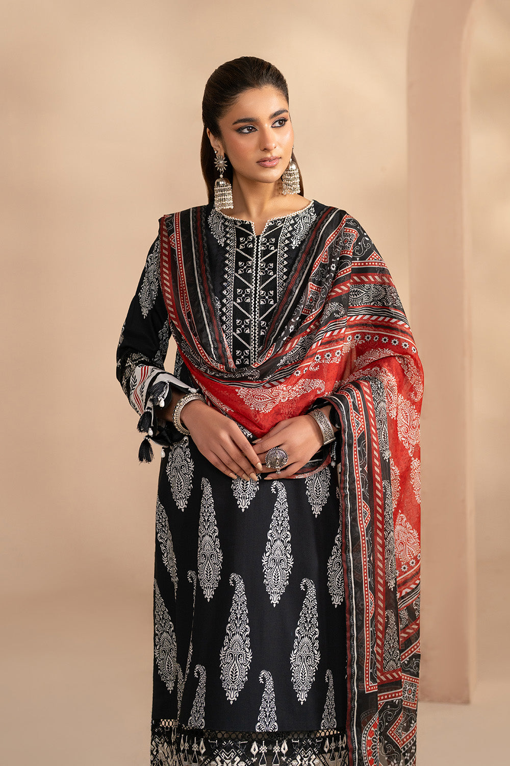 Maryum N Maria | Luxury Stitched | VIBHA - FWU6114 - House Of Hania