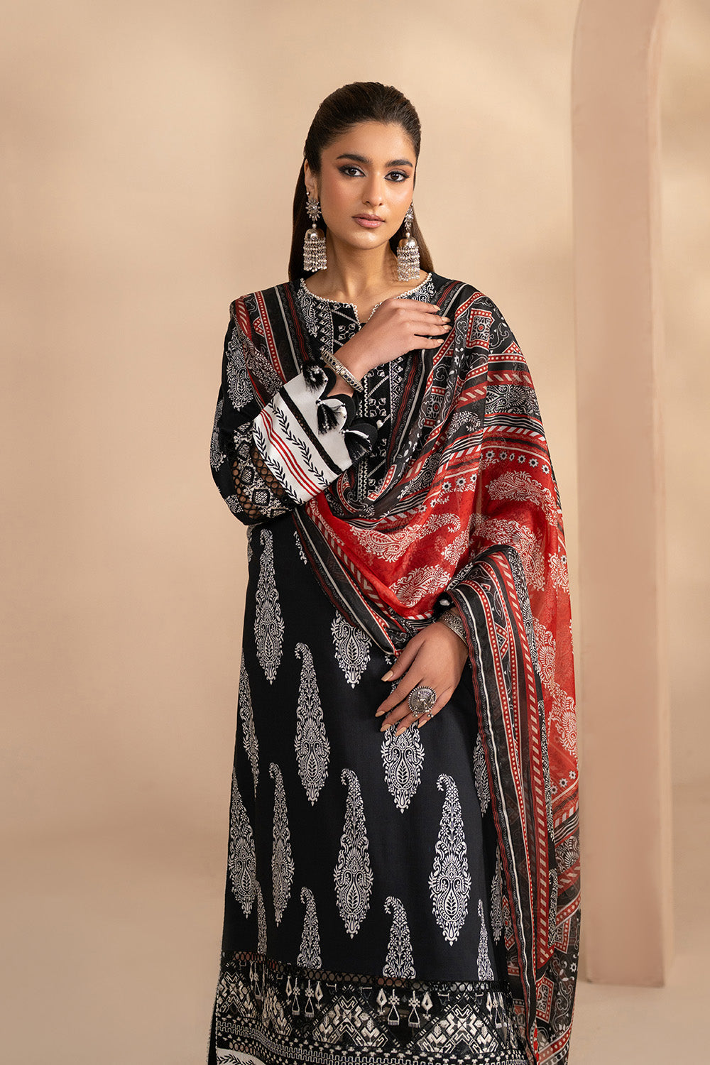 Maryum N Maria | Luxury Stitched | VIBHA - FWU6114 - House Of Hania