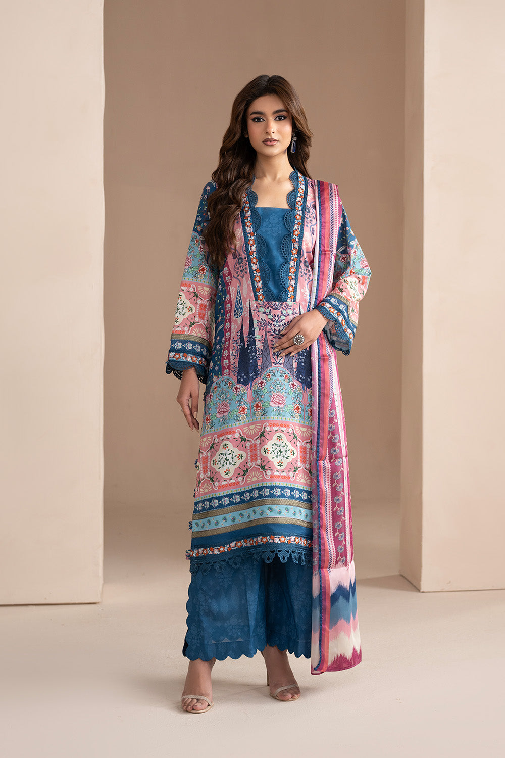 Maryum N Maria | Luxury Stitched | VIHANA - FWU6123 - House Of Hania