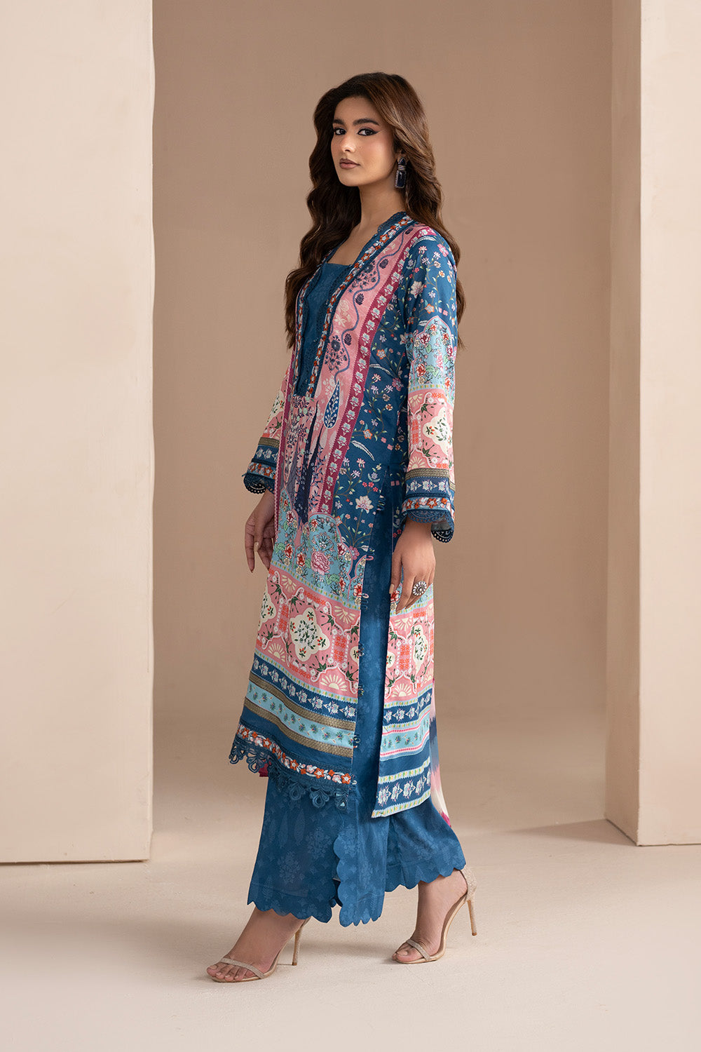 Maryum N Maria | Luxury Stitched | VIHANA - FWU6123 - House Of Hania