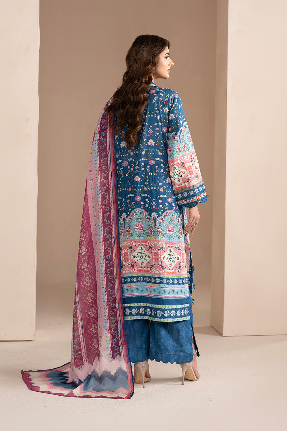 Maryum N Maria | Luxury Stitched | VIHANA - FWU6123 - House Of Hania