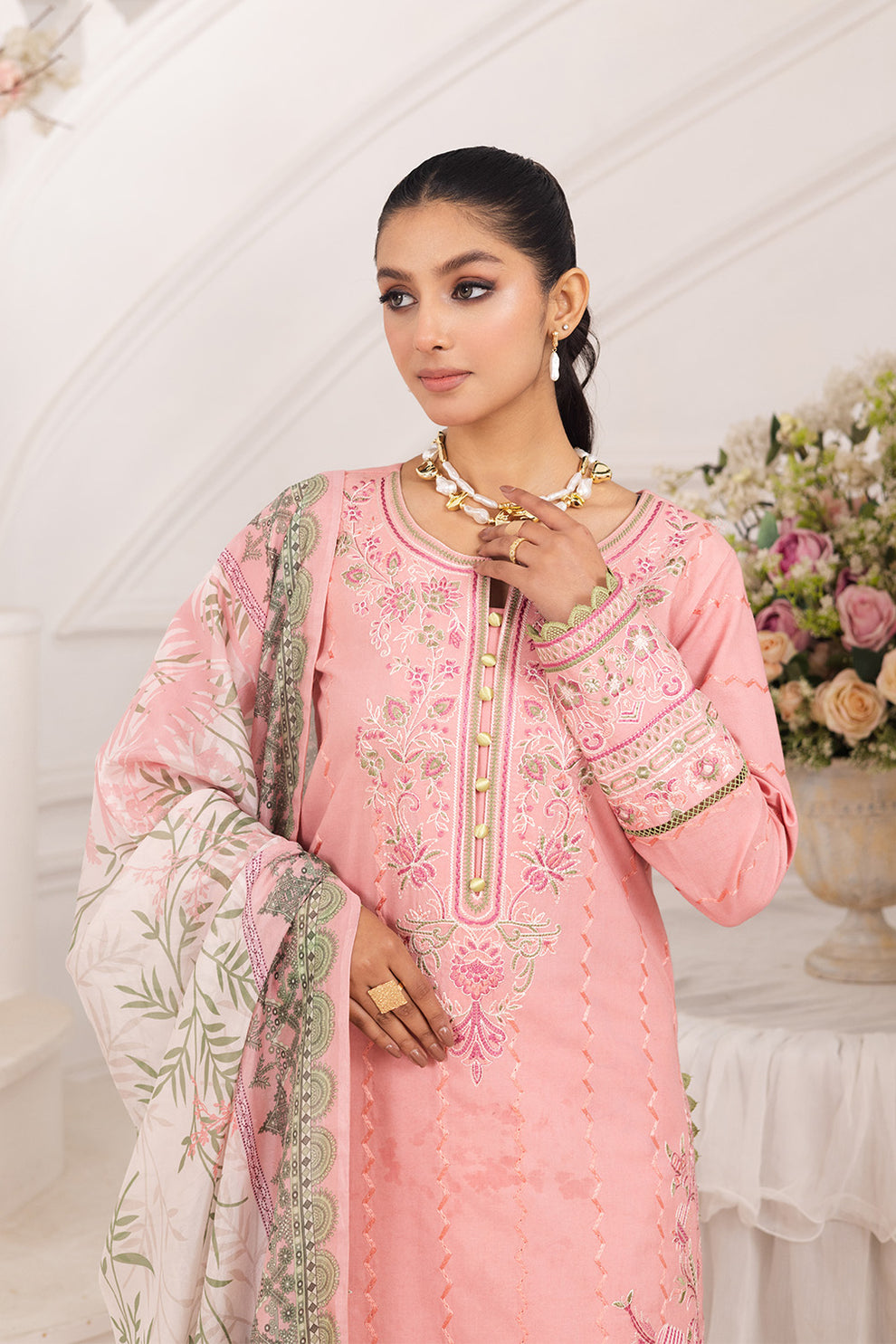 Maryum N Maria | Mira Luxury Lawn | MAHINE - FS50106 - House Of Hania