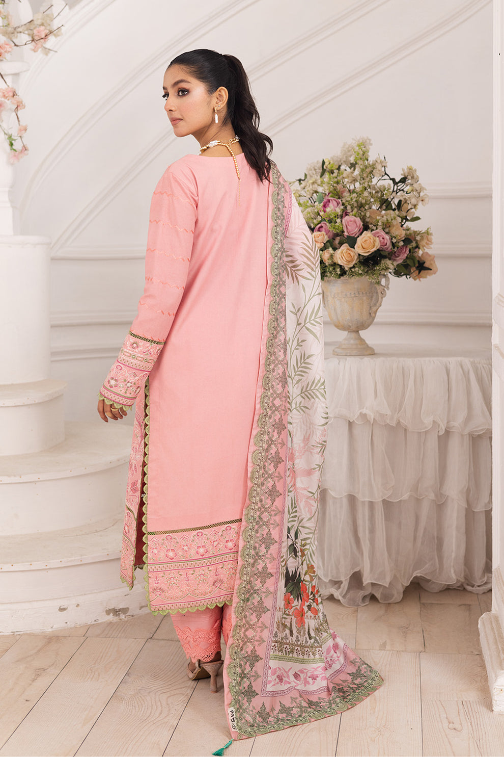 Maryum N Maria | Mira Luxury Lawn | MAHINE - FS50106 - House Of Hania