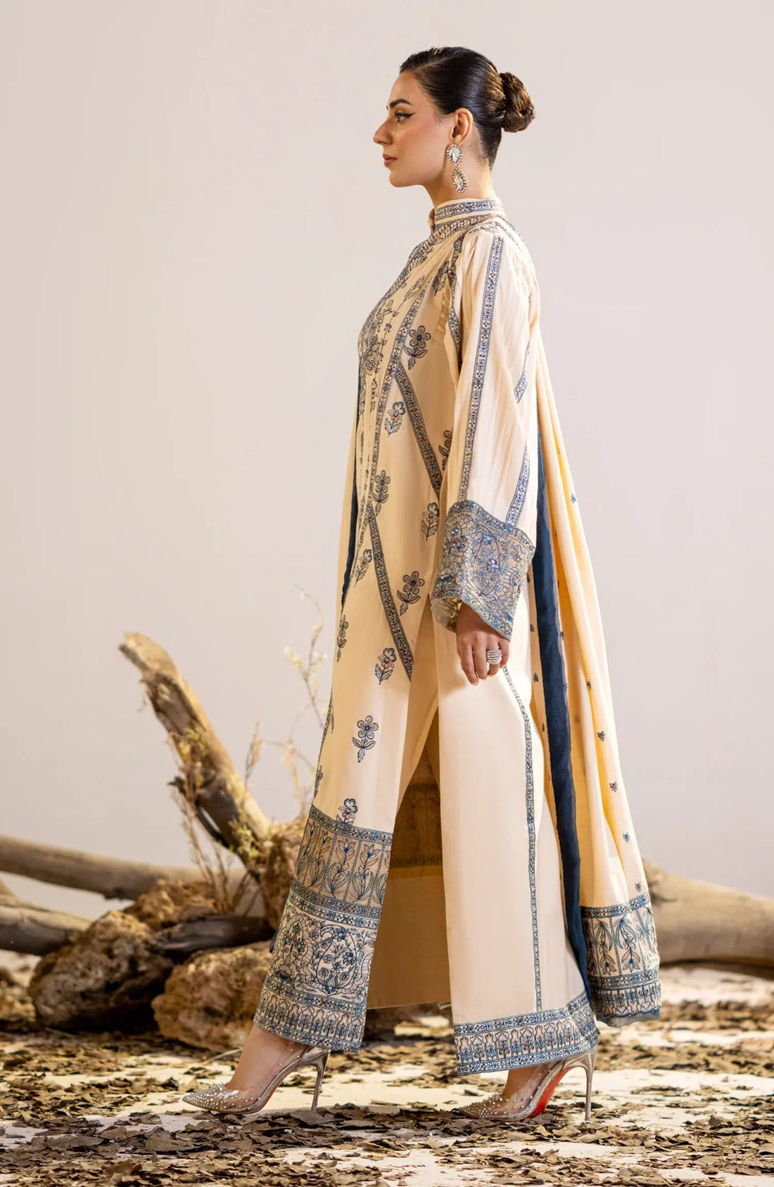 Maryum N Maria | Shehr Bano Winter 23 | DALBIR MW23559 - House Of Hania