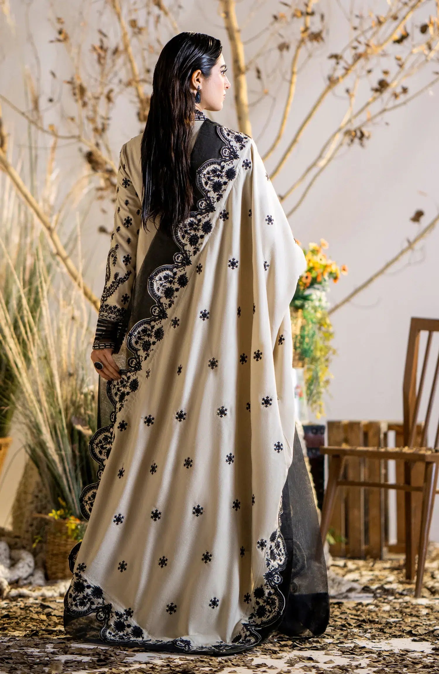 Maryum N Maria | Shehr Bano Winter 23 | SIMRAN MW23555 - House Of Hania