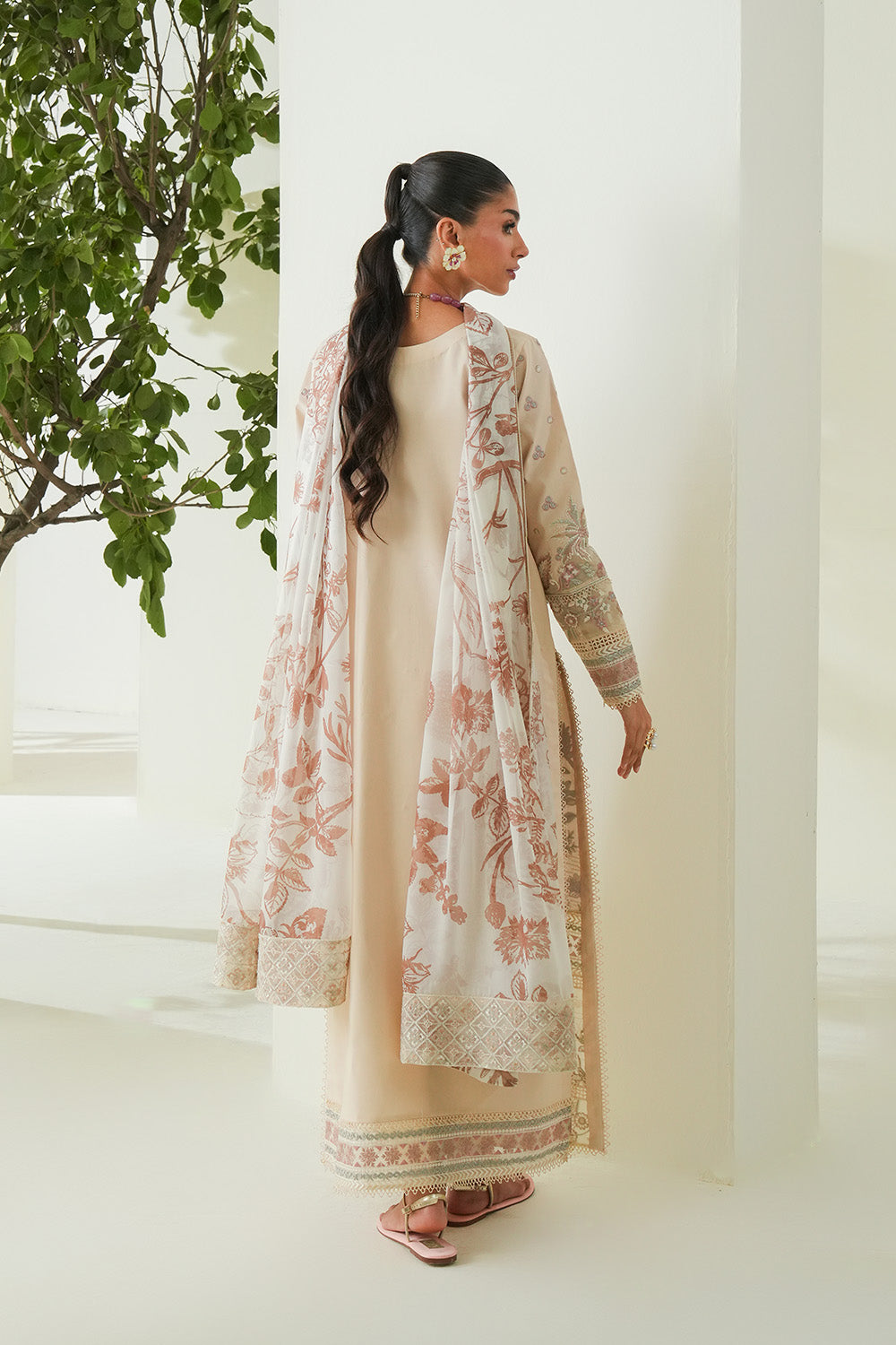 Maryum N Maria | Soiree Lawn |  Shore - House Of Hania