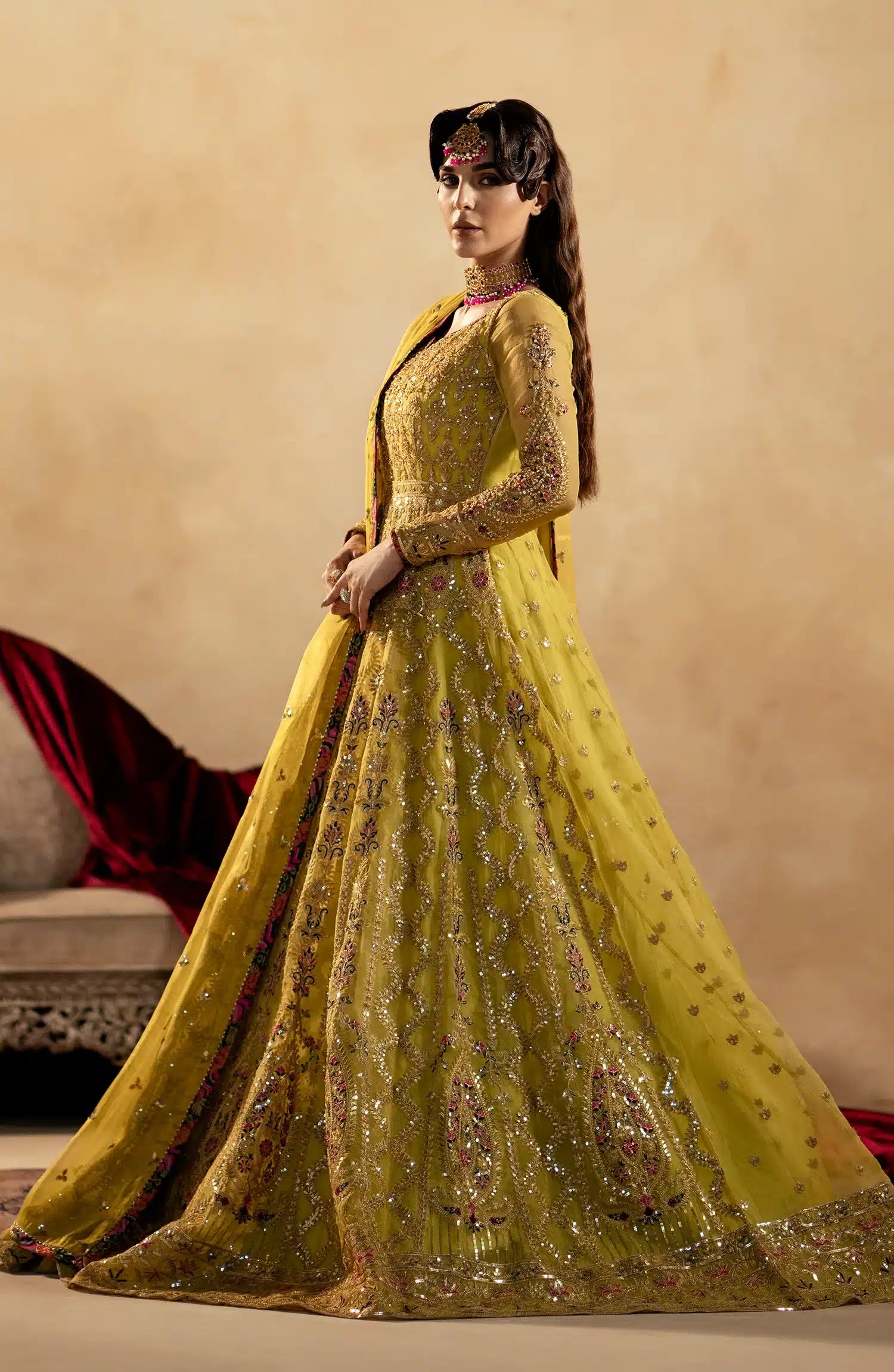 Maryum N Maria | Zamani Beghum Formals 23 | Peridot-(MW23-511) - House Of Hania