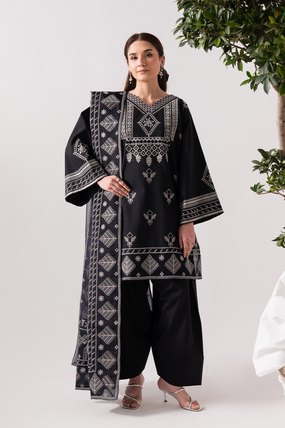 Maryum N Maria | Zuhur 25 | KAIROS - House Of Hania