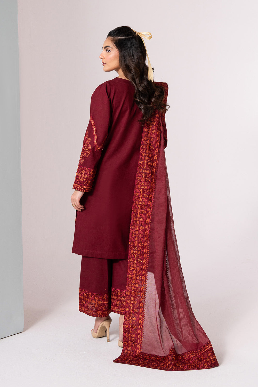 Maryum N Maria | Zuhur 25 | LIARA - House Of Hania