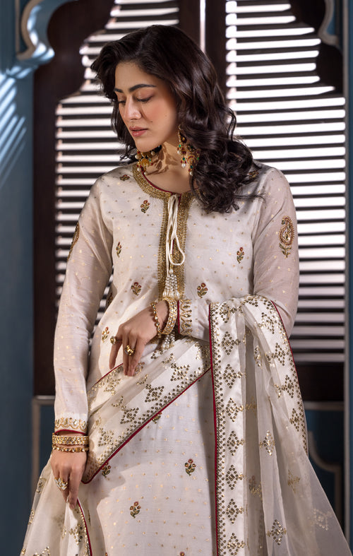 Maya | Mehr o Mah Formals | VARENA - House Of Hania