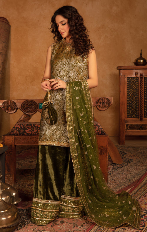 Maya | Raazi Velvet 24 | GULZAR - House Of Hania