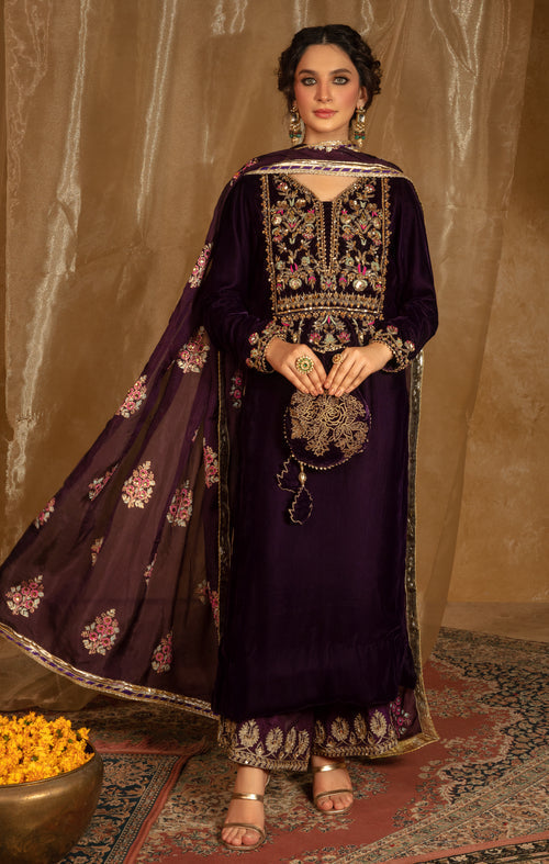 Maya | Raazi Velvet 24 | IBAARAT - House Of Hania
