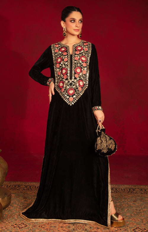 Maya | Raazi Velvet 24 | ZEEST - House Of Hania