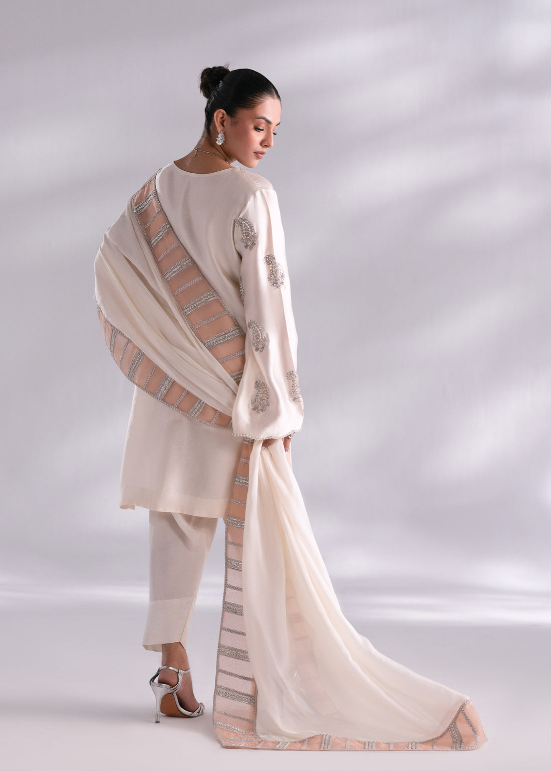 Mehak Yaqoob | Enchante The Luxe Edit | Opal - House Of Hania