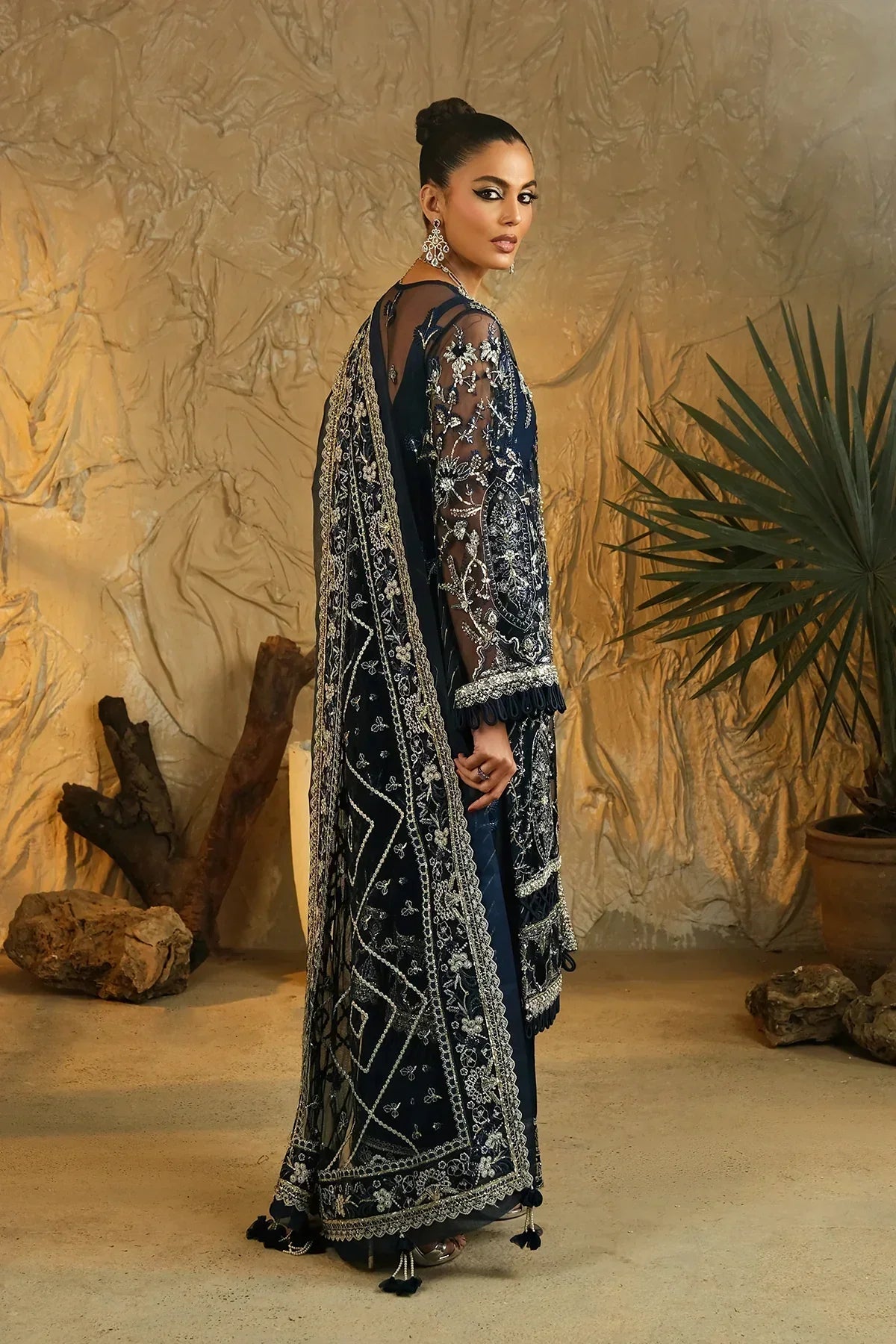 Mina Kashif | Kahani Luxury Formals 23 | Emerald - House Of Hania