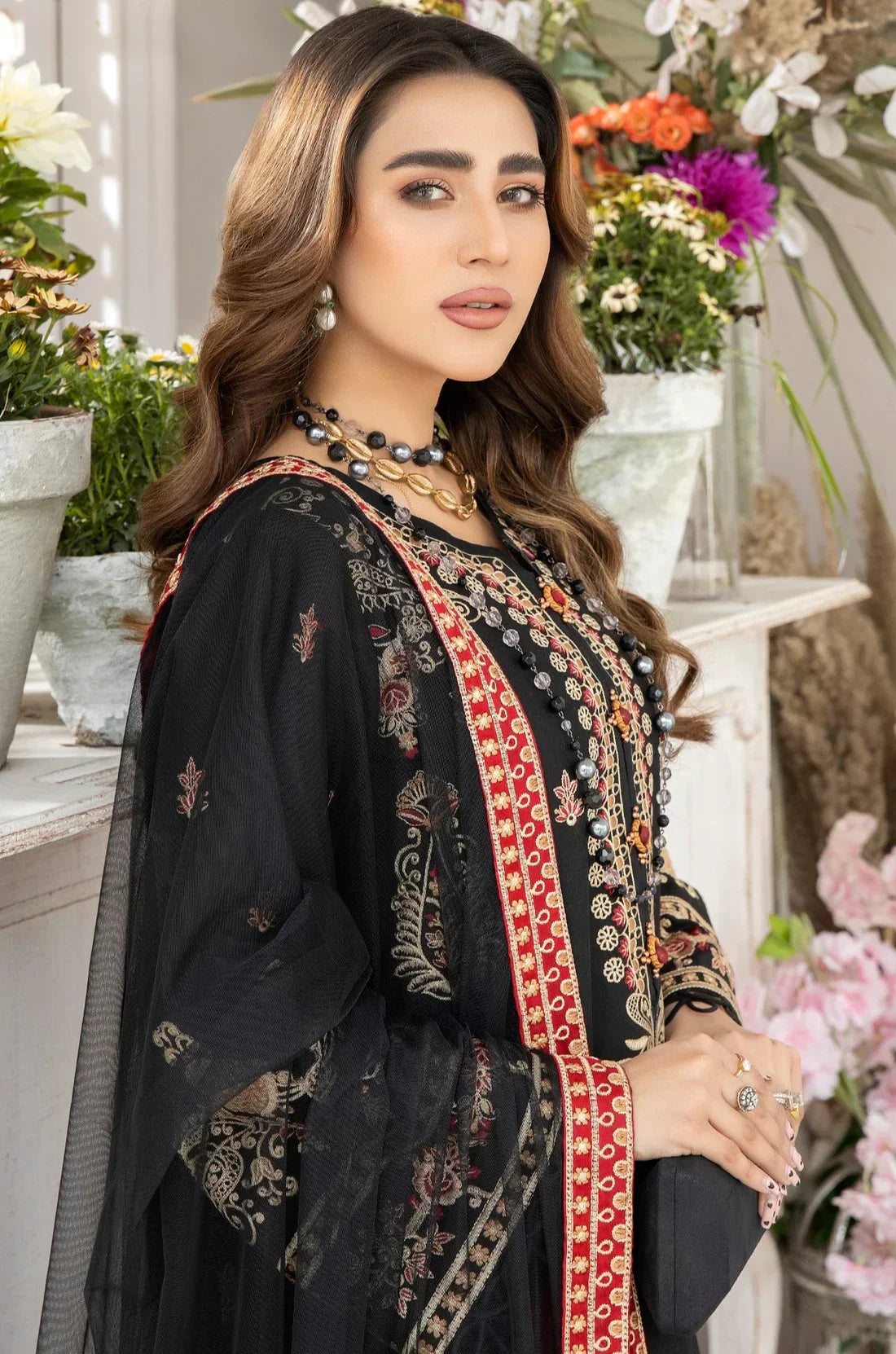 Mohagni | Muntazir Luxury Lawn 24 | AM-05 - House Of Hania