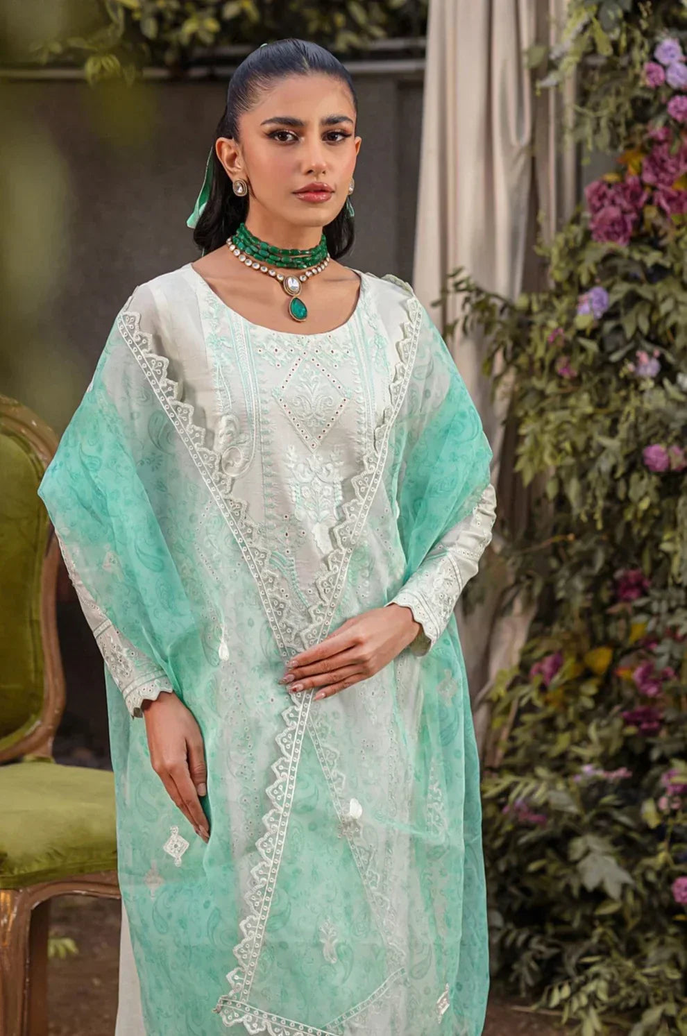Mohagni | Muntazir Luxury Lawn 24 | CM-03 - House Of Hania