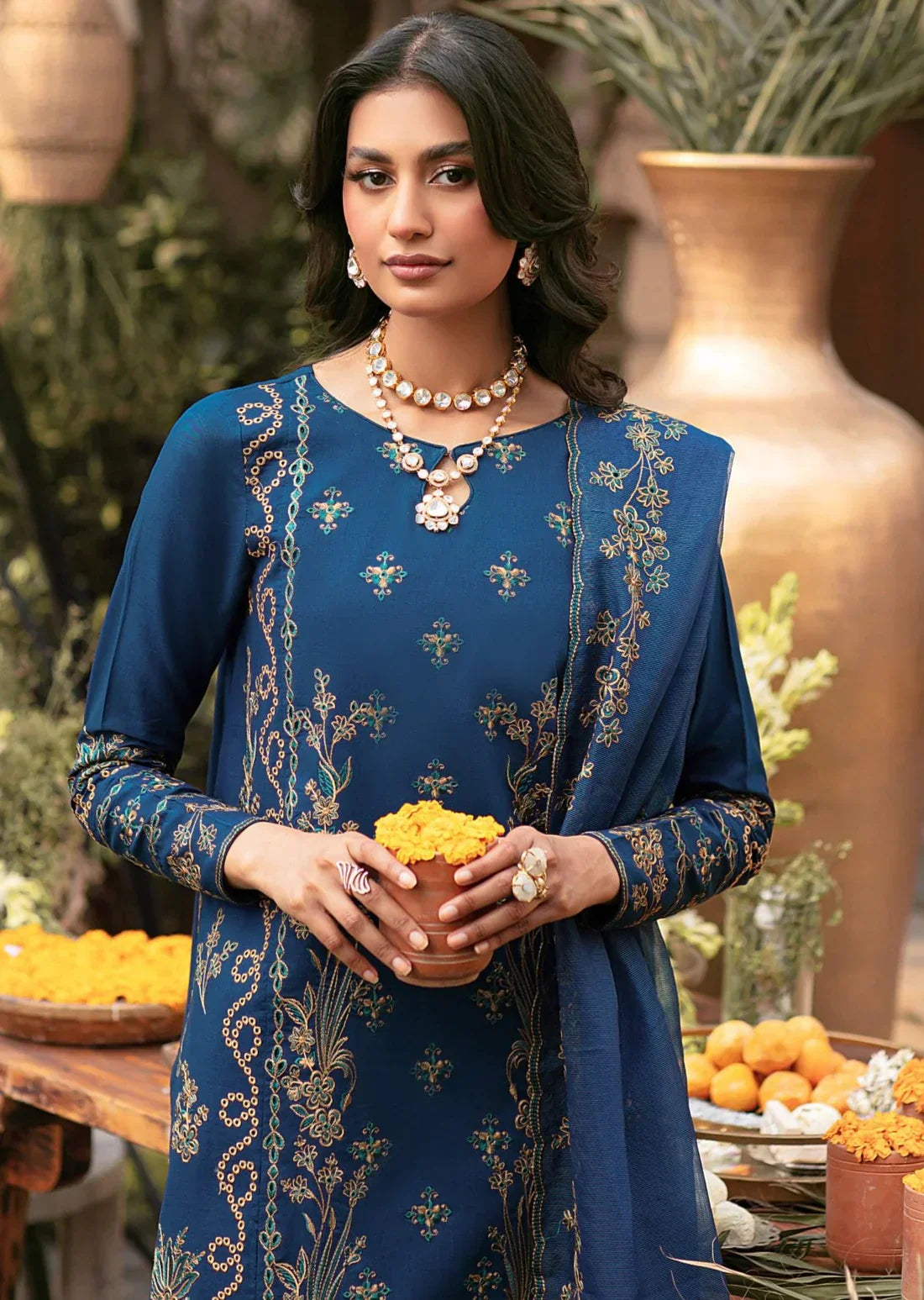 Mohagni | Muntazir Luxury Lawn 24 | CM-06 - House Of Hania