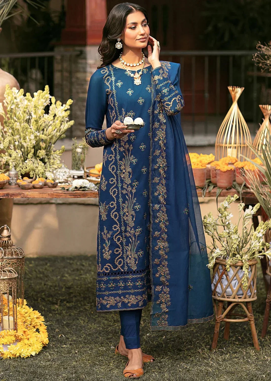 Mohagni | Muntazir Luxury Lawn 24 | CM-06 - House Of Hania