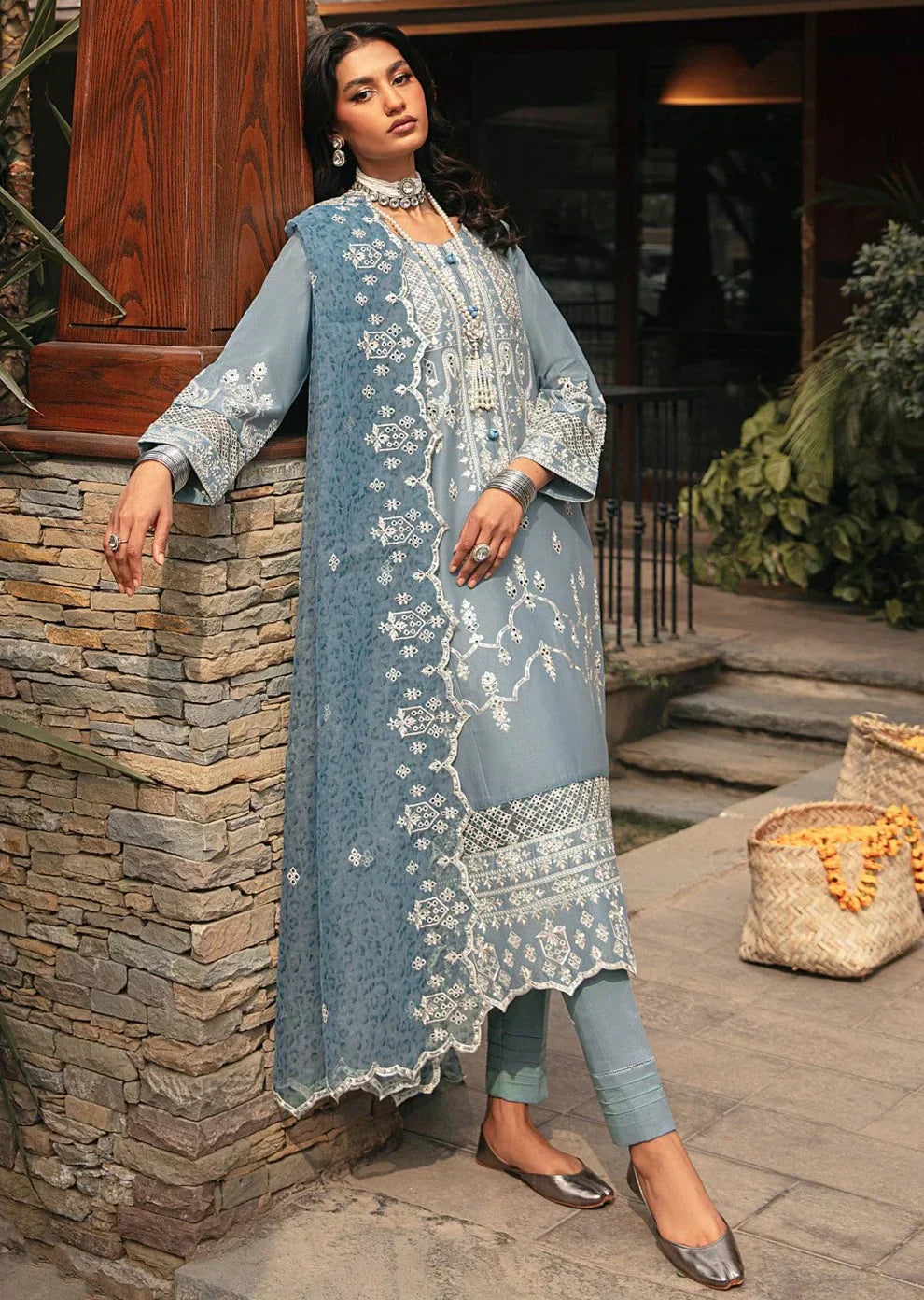 Mohagni | Muntazir Luxury Lawn 24 | CM-07 - House Of Hania