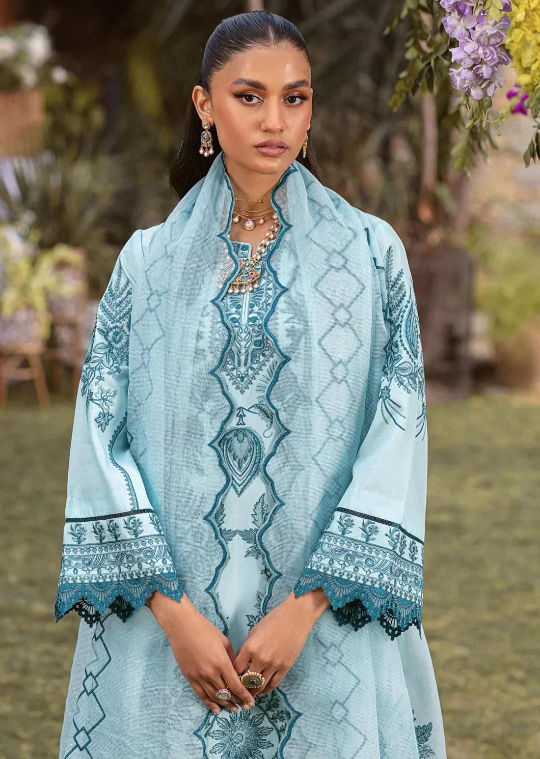 Mohagni | Muntazir Luxury Lawn 24 | CM-10 - House Of Hania