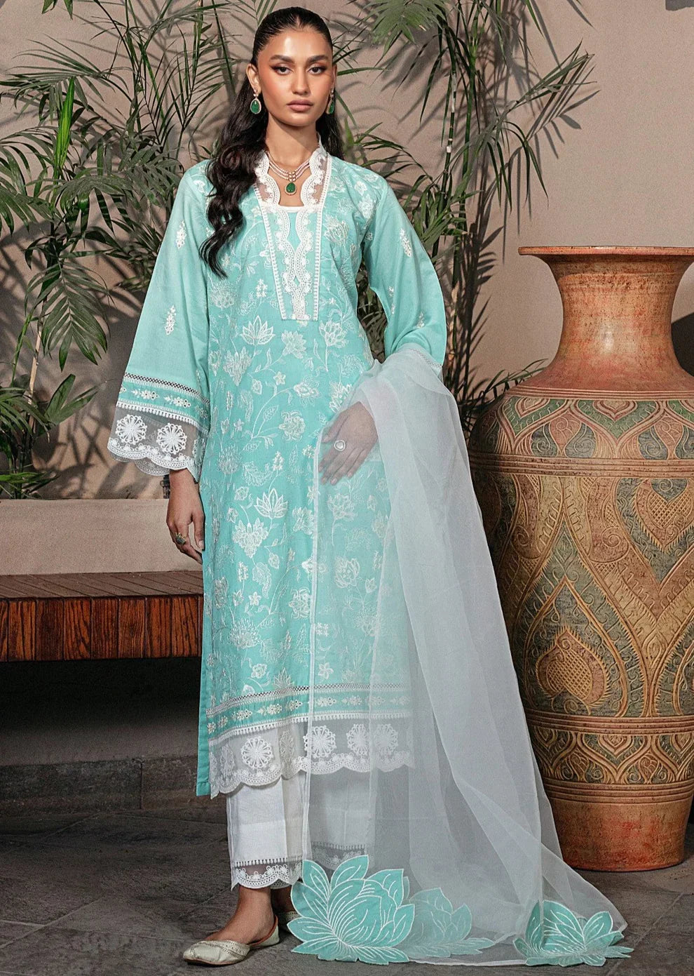 Mohagni | Muntazir Luxury Lawn 24 | MGZ-09 - House Of Hania