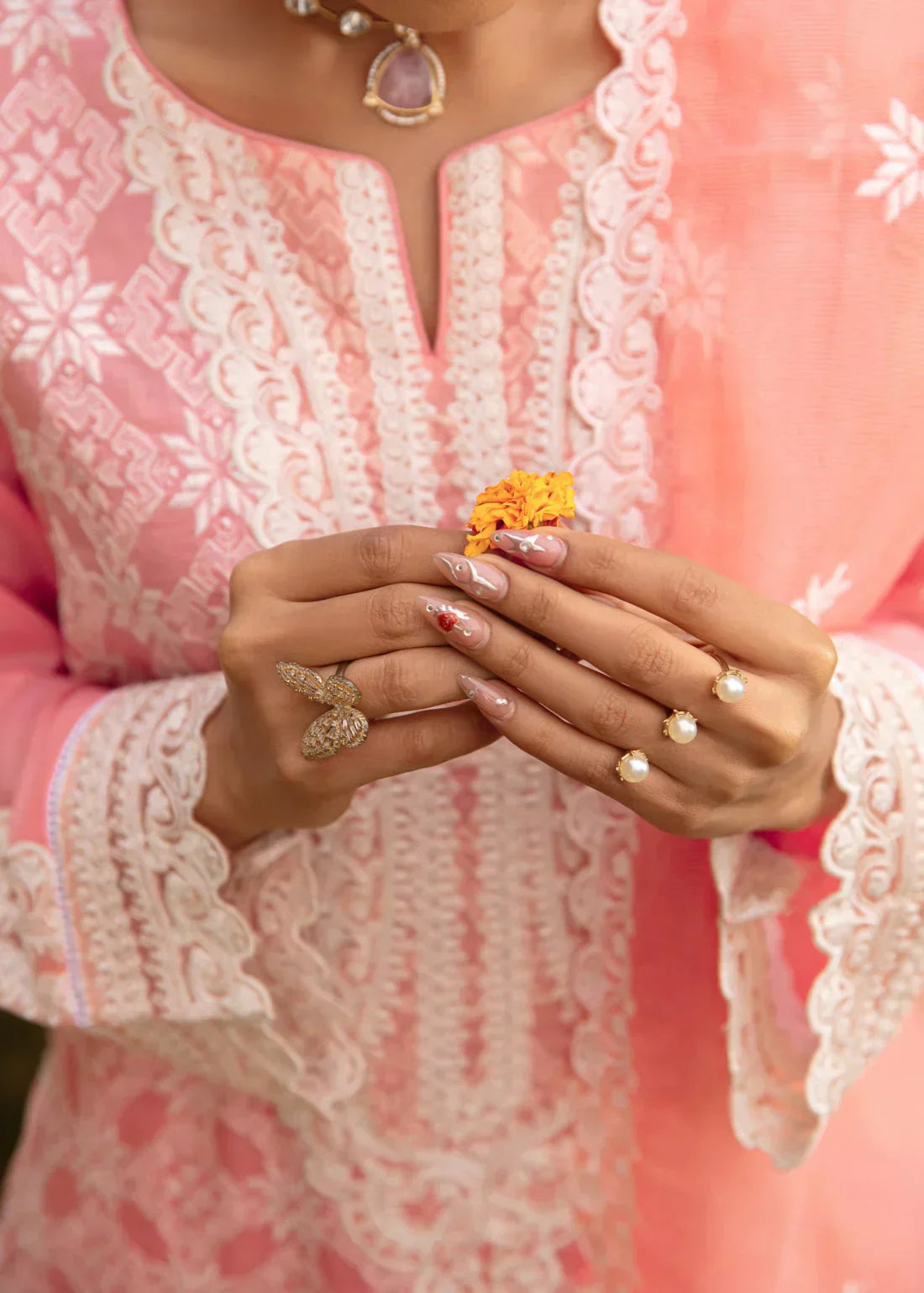 Mohagni | Muntazir Luxury Lawn 24 | MGZ-12 - House Of Hania