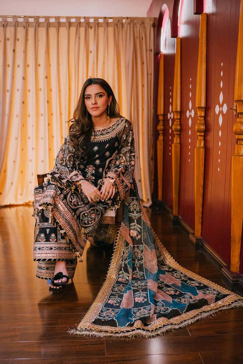 Mohsin Naveed Ranjha – MNR – BASGUL – ZWU23-22 – Soot - House Of Hania