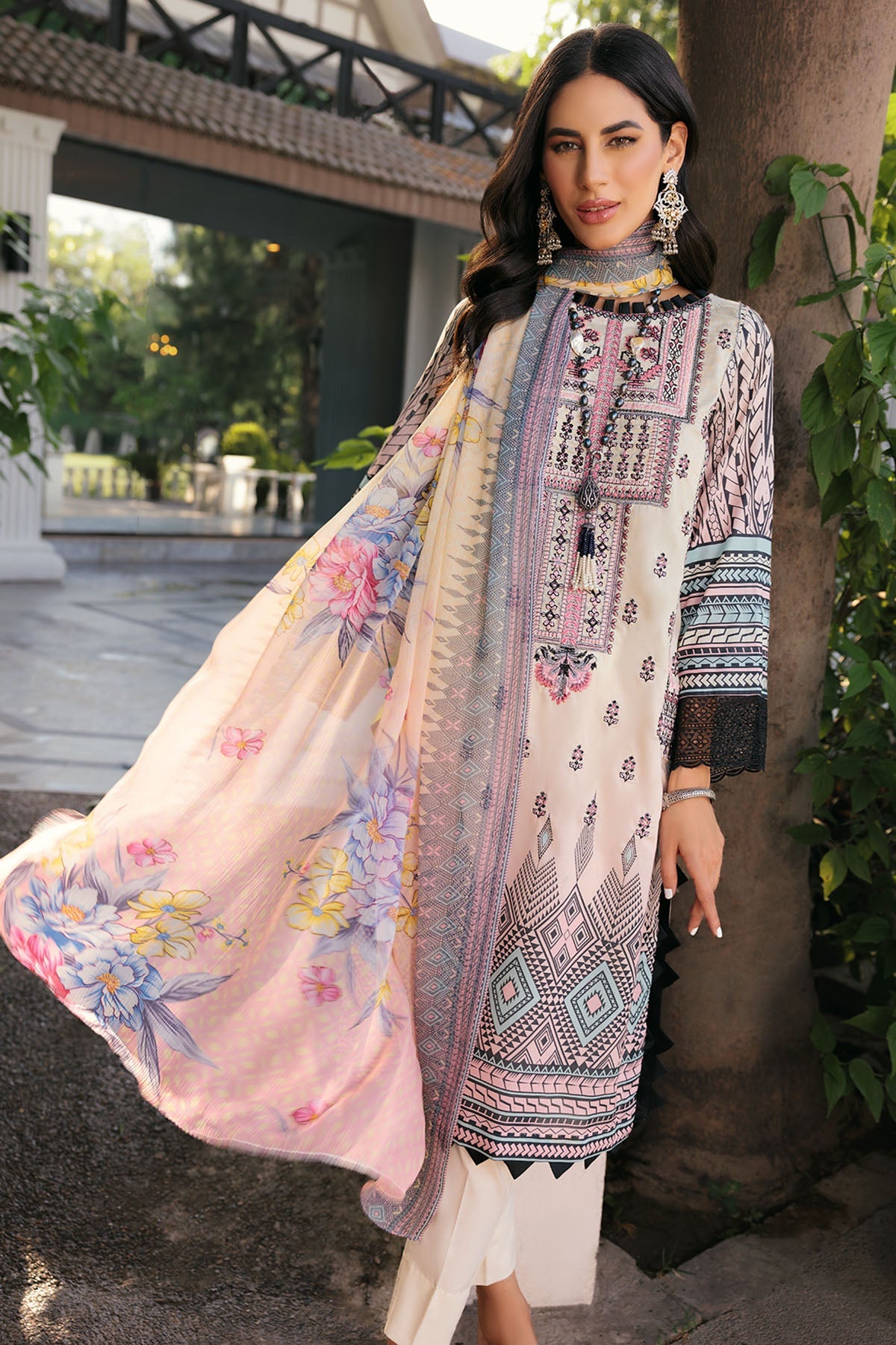 Motifz | Amal Luxury Lawn | 3293 - House Of Hania