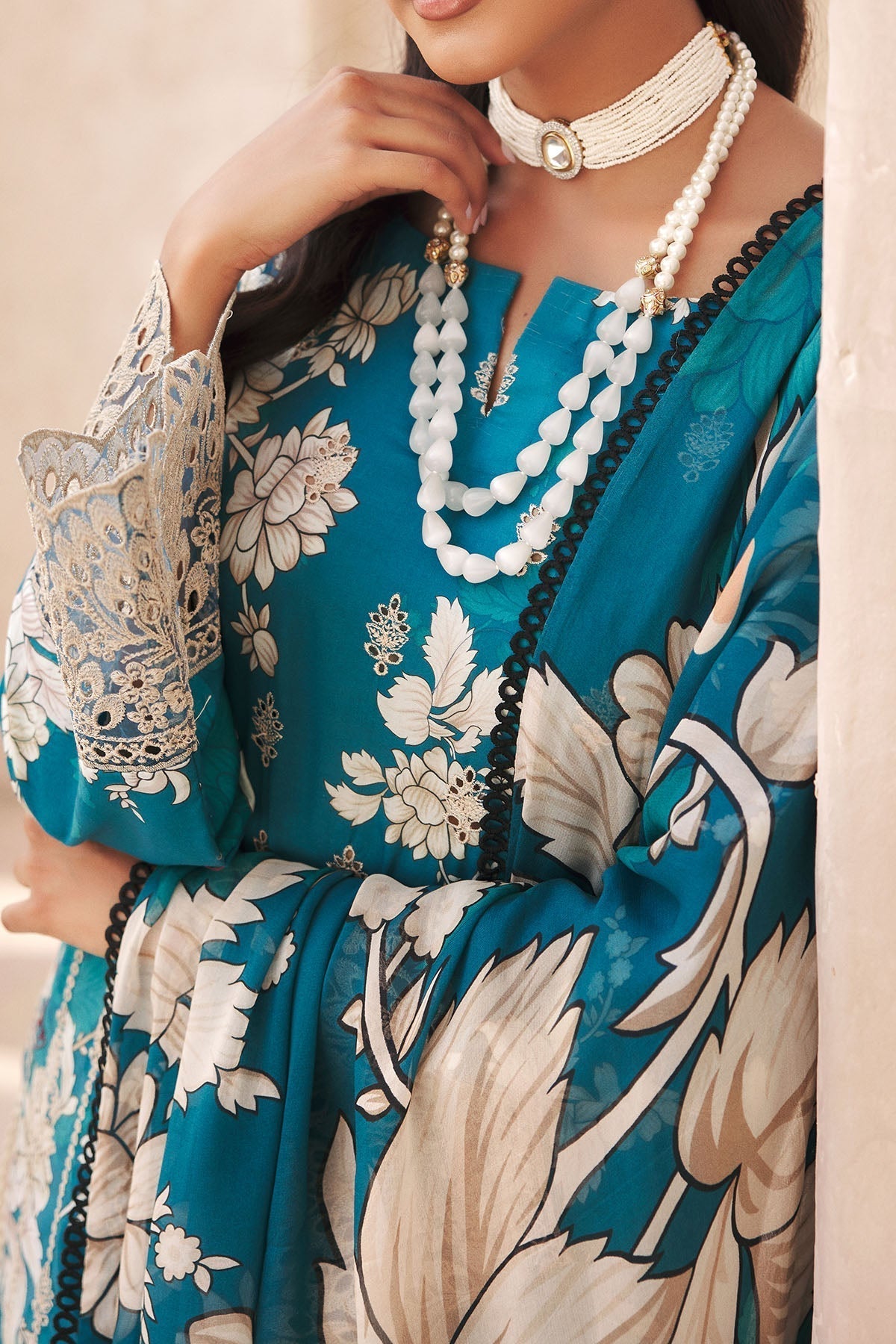 Motifz | Amal Luxury Lawn | 3737 - House Of Hania