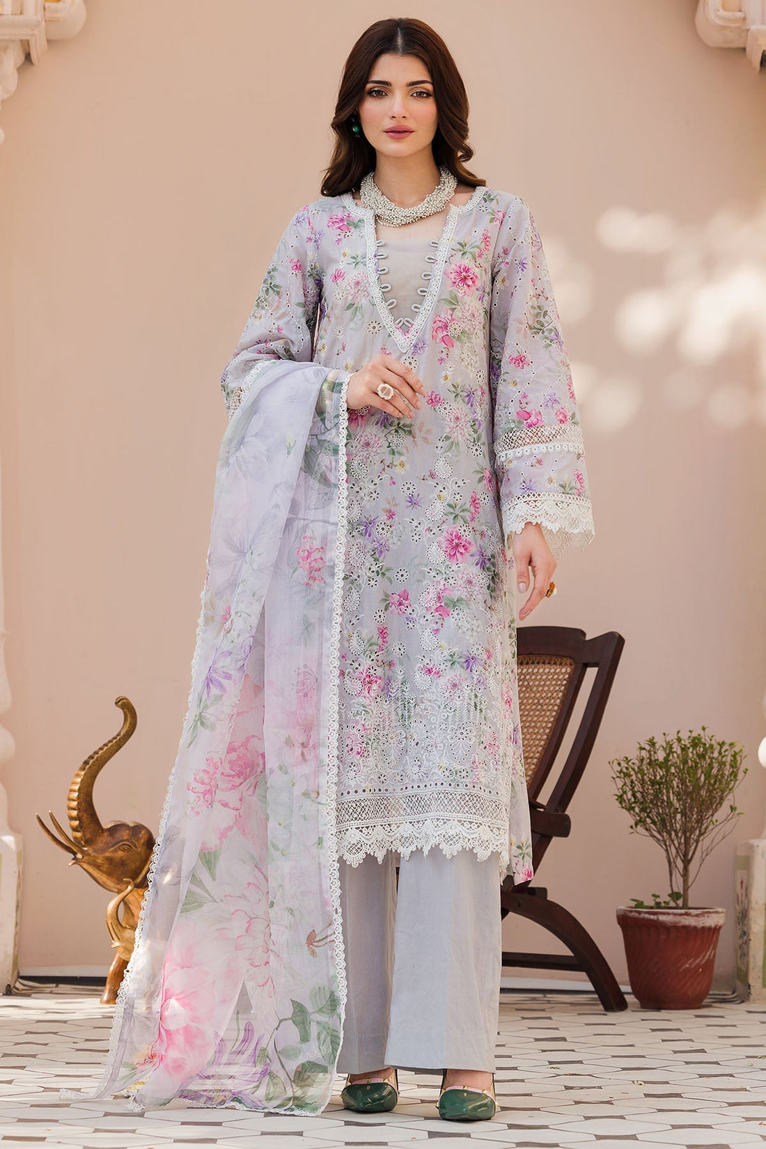 Motifz | Amal Luxury Lawn | 4625 - House Of Hania