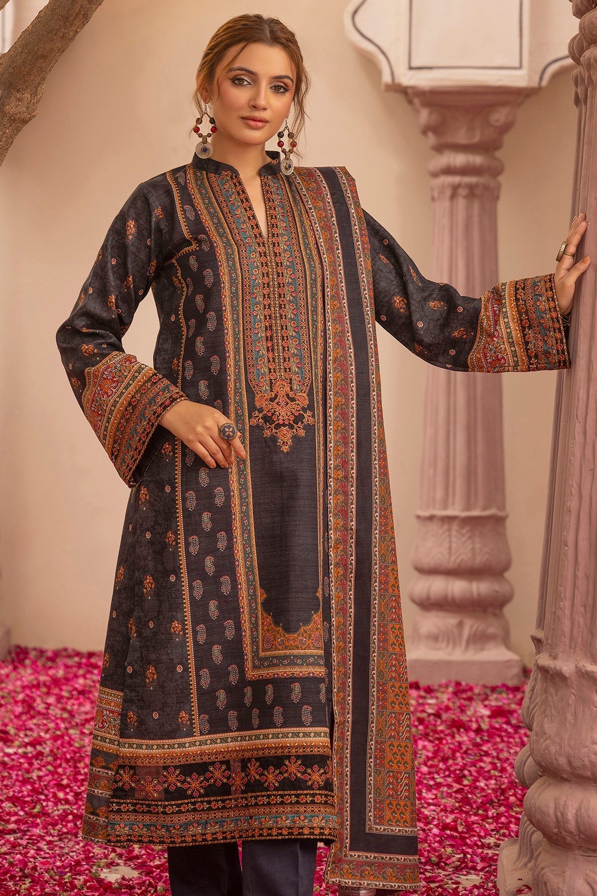 Motifz | Premium Khaddar | 5025-SHADAN - House Of Hania