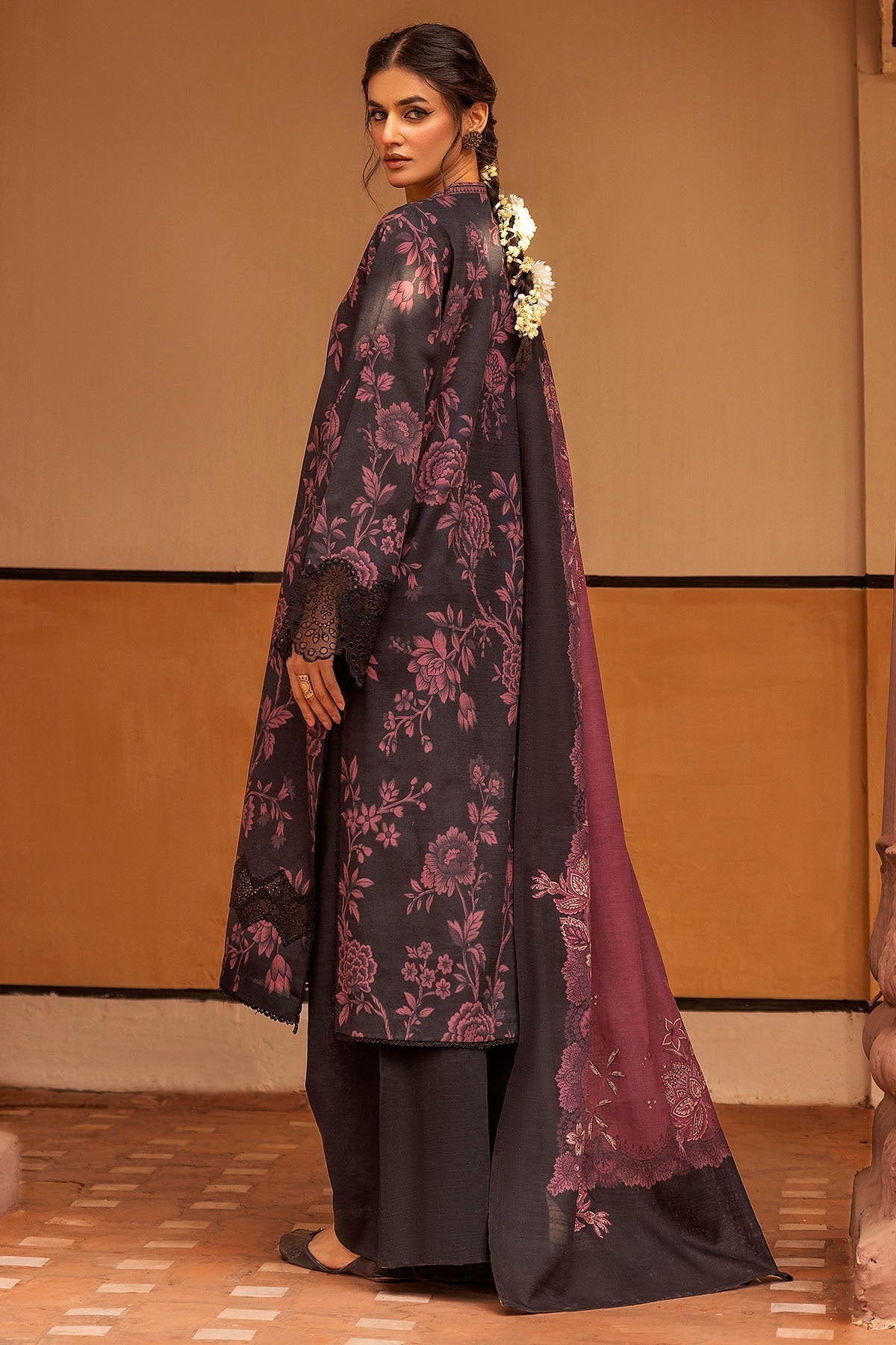 Motifz | Premium Khaddar | 5207-NURA - House Of Hania