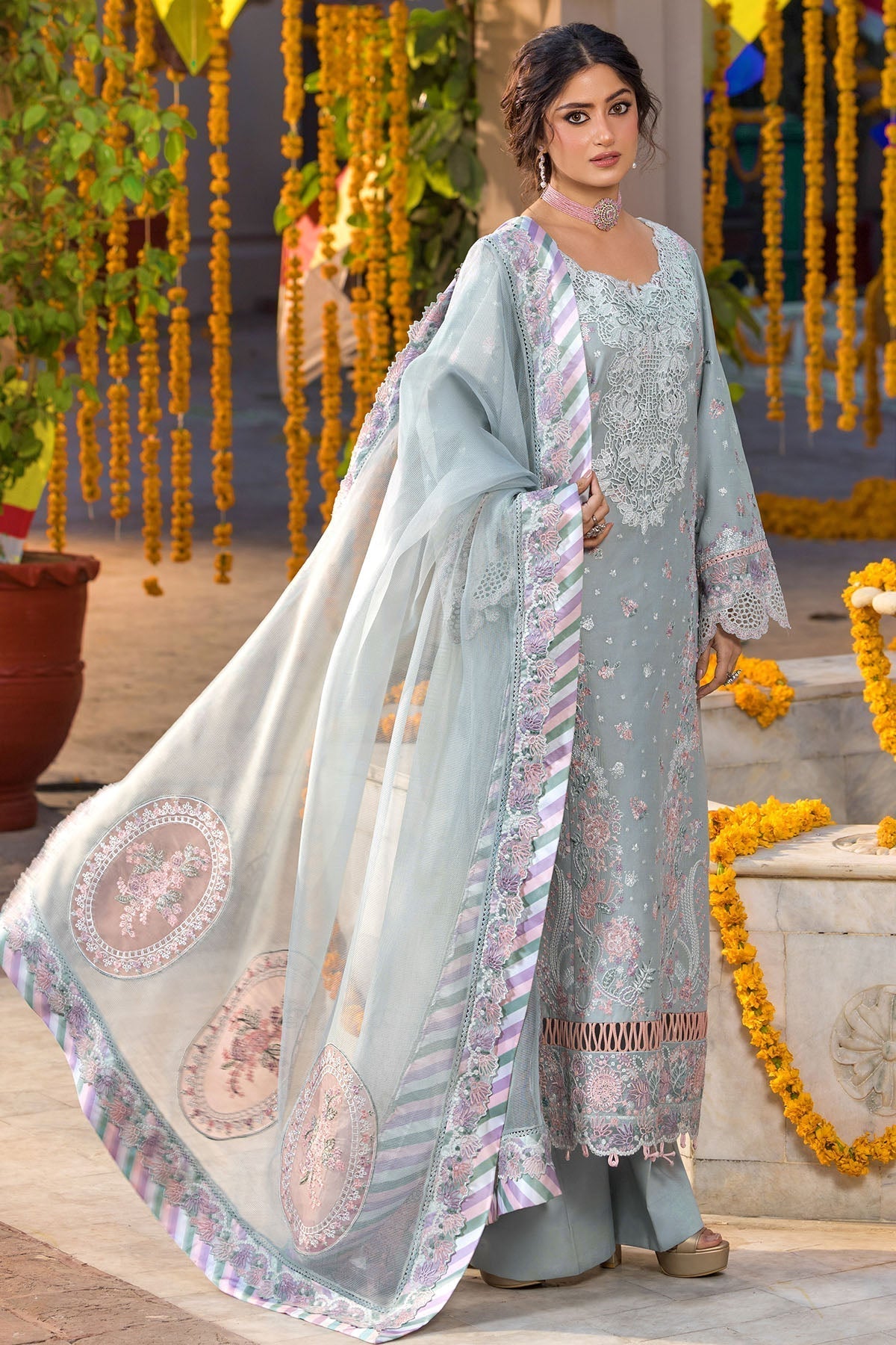 Motifz | Premium Lawn 26 | 5921-DEW - House Of Hania