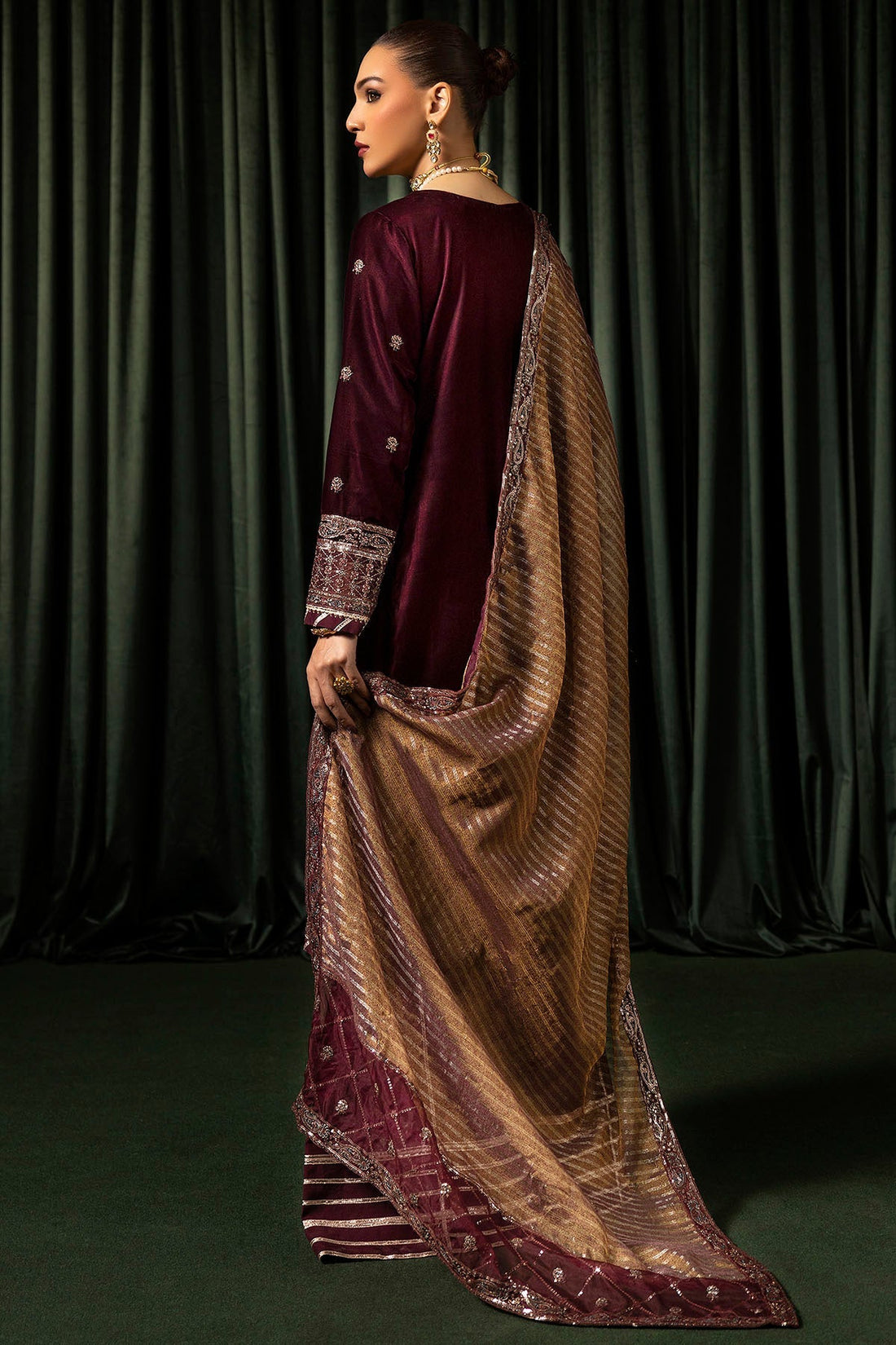 Motifz | Velvet Formals | 5096-DAISHA - House Of Hania