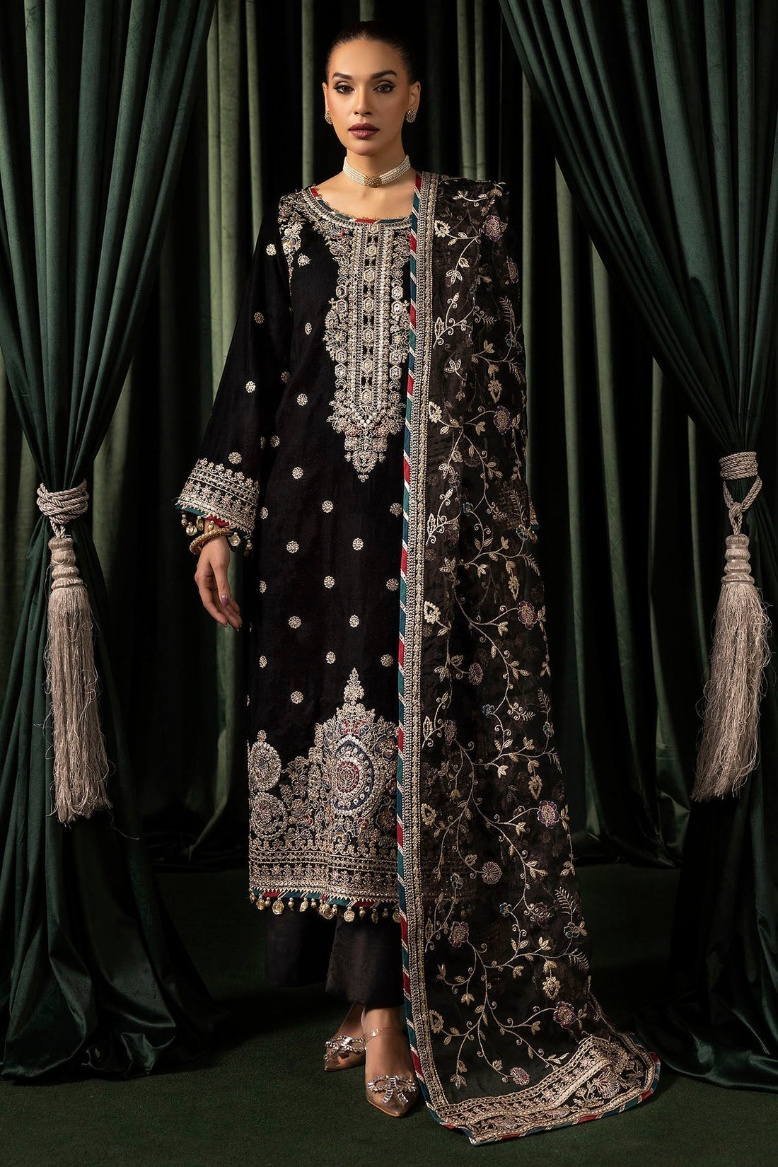 Motifz | Velvet Formals | 5098-FARZEEN - House Of Hania