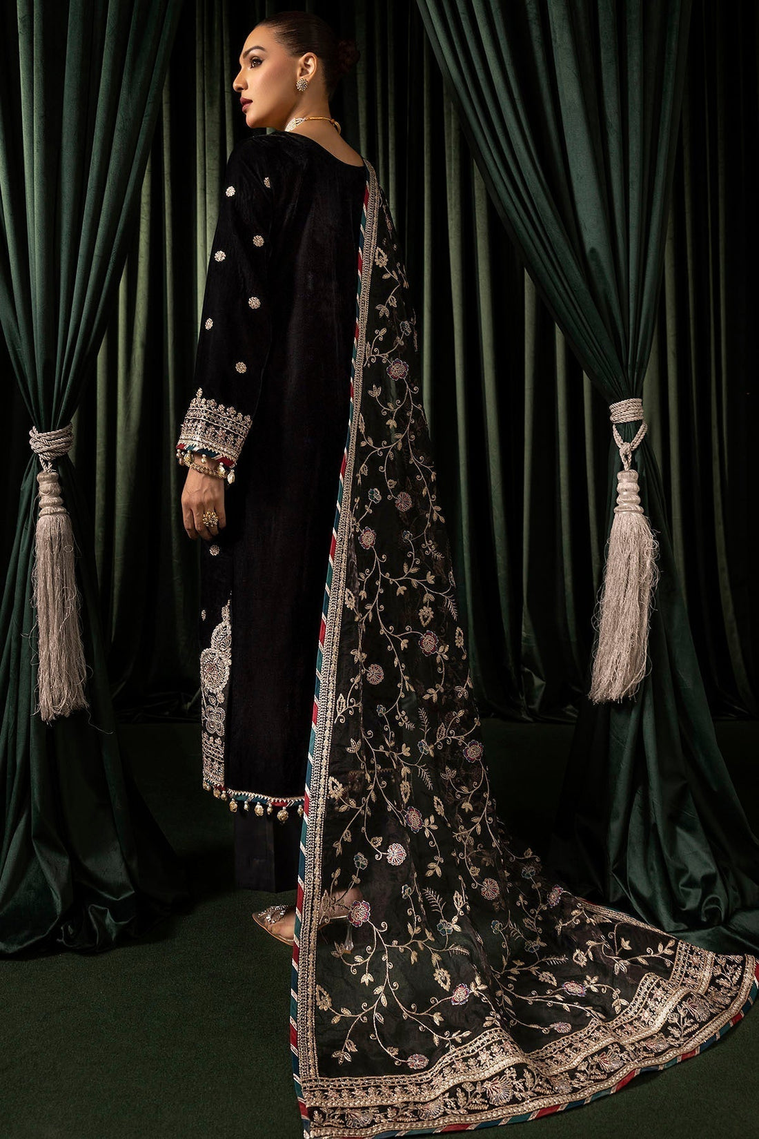 Motifz | Velvet Formals | 5098-FARZEEN - House Of Hania
